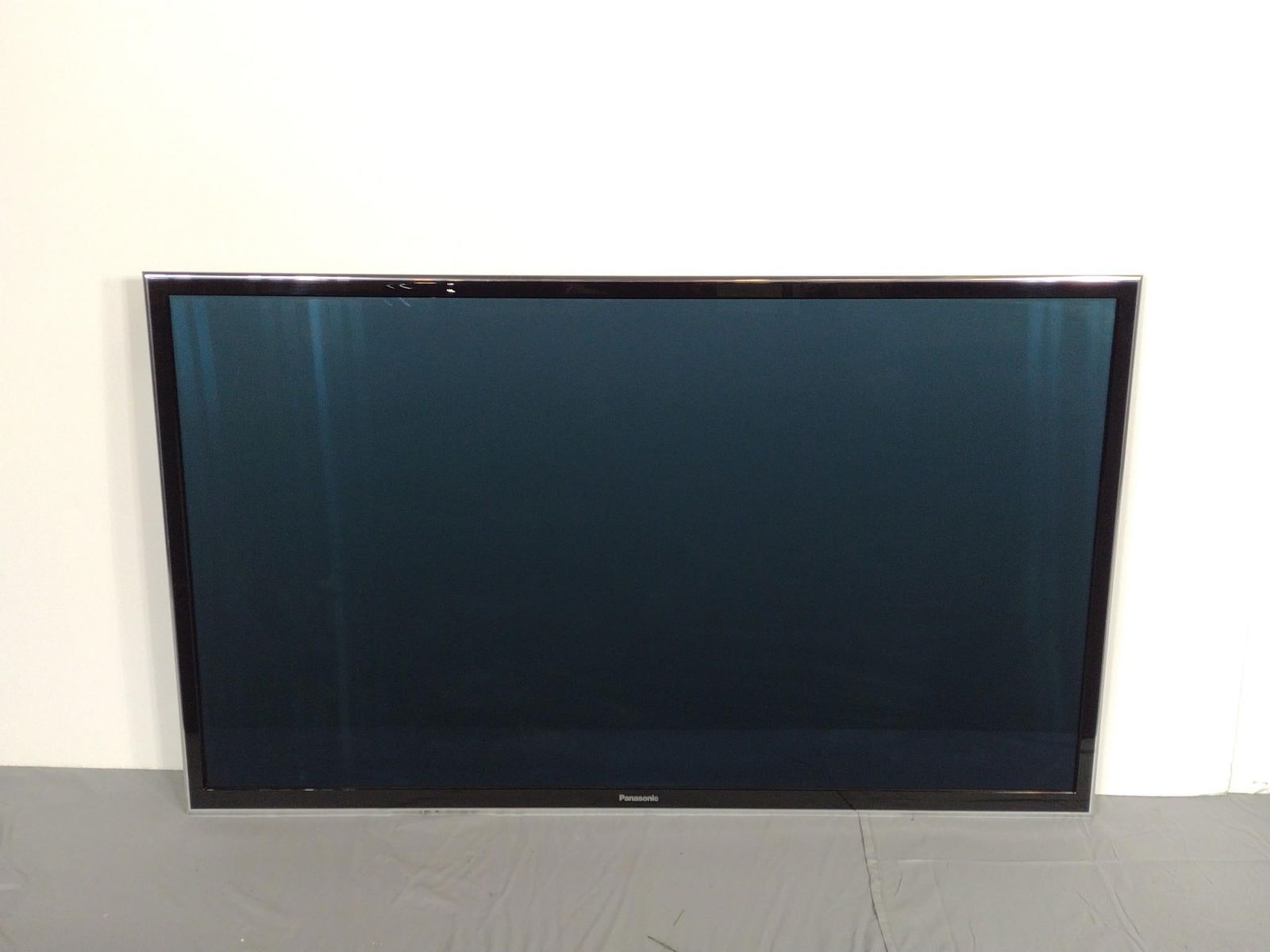 50" Panasonic Plasma HD TV (1 of 4)