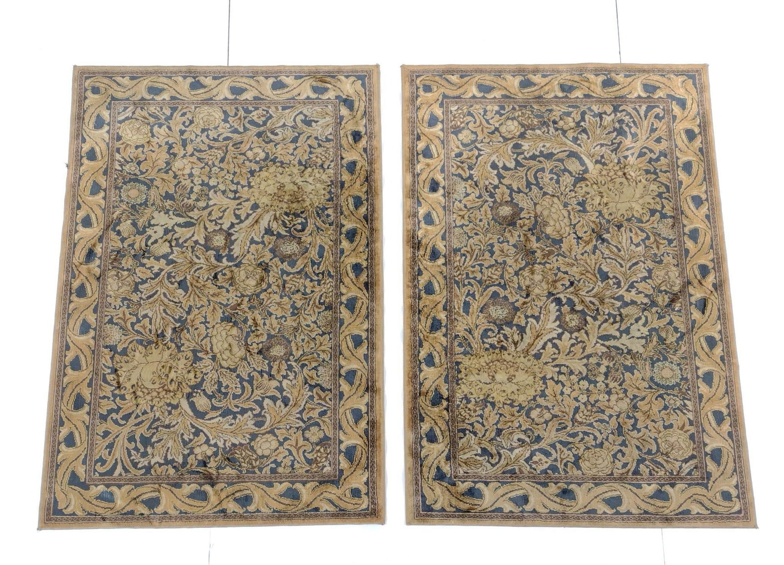 Pair of Contemporary Area Rugs: NOT ELIGIBLE FOR IN-HOUSE SHIPPING. Each 4'6" long X 3'1" wide.