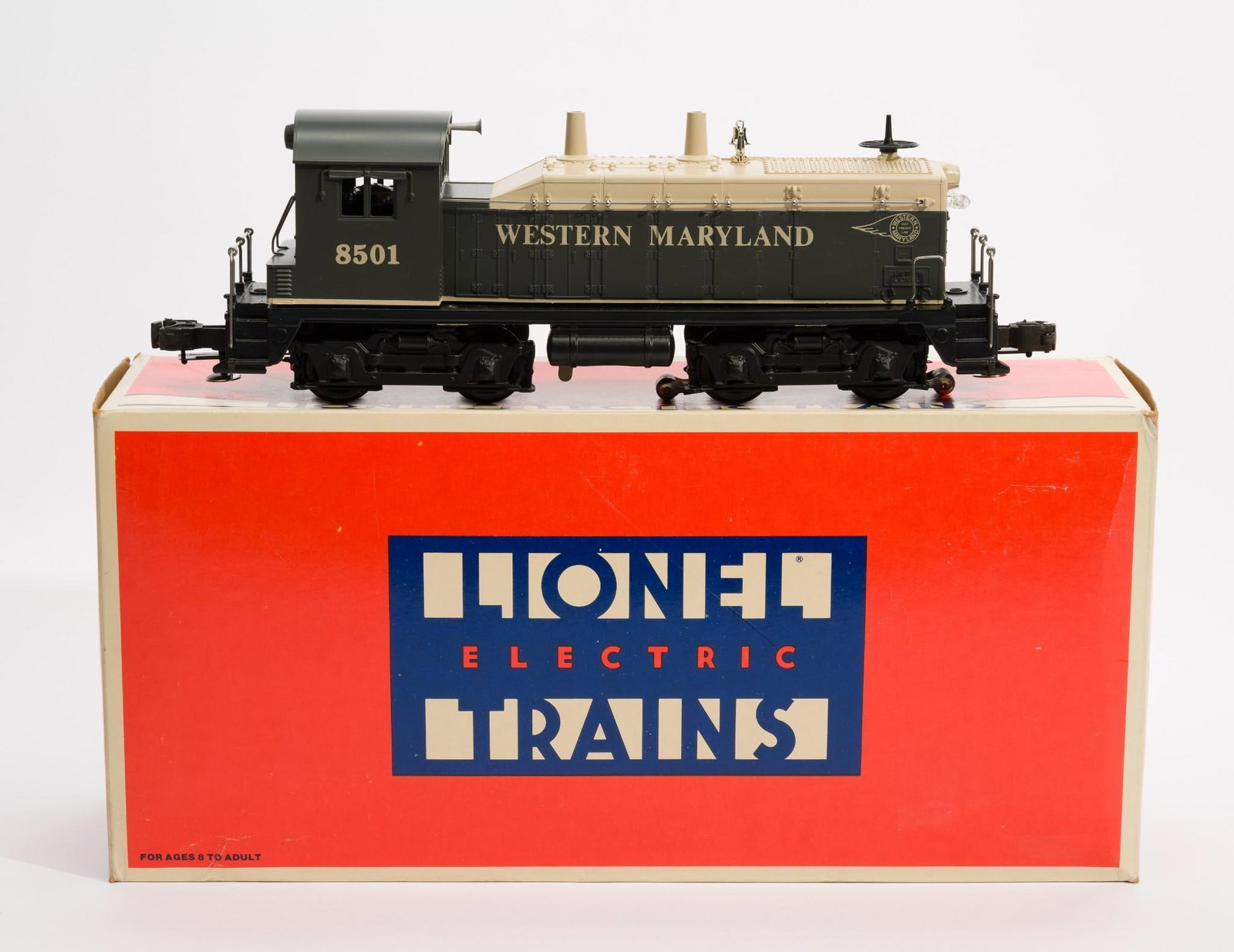 Lionel O Gauge Western Maryland NW-2 Diesel Switcher: In original box. 12-1/2" long. Box: 14-1/4" wide x 6-3/4" deep x 4" high.