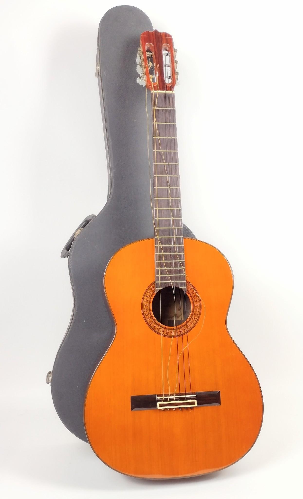 Takamine Signature Acoustic Guitar with Case (1 of 2)