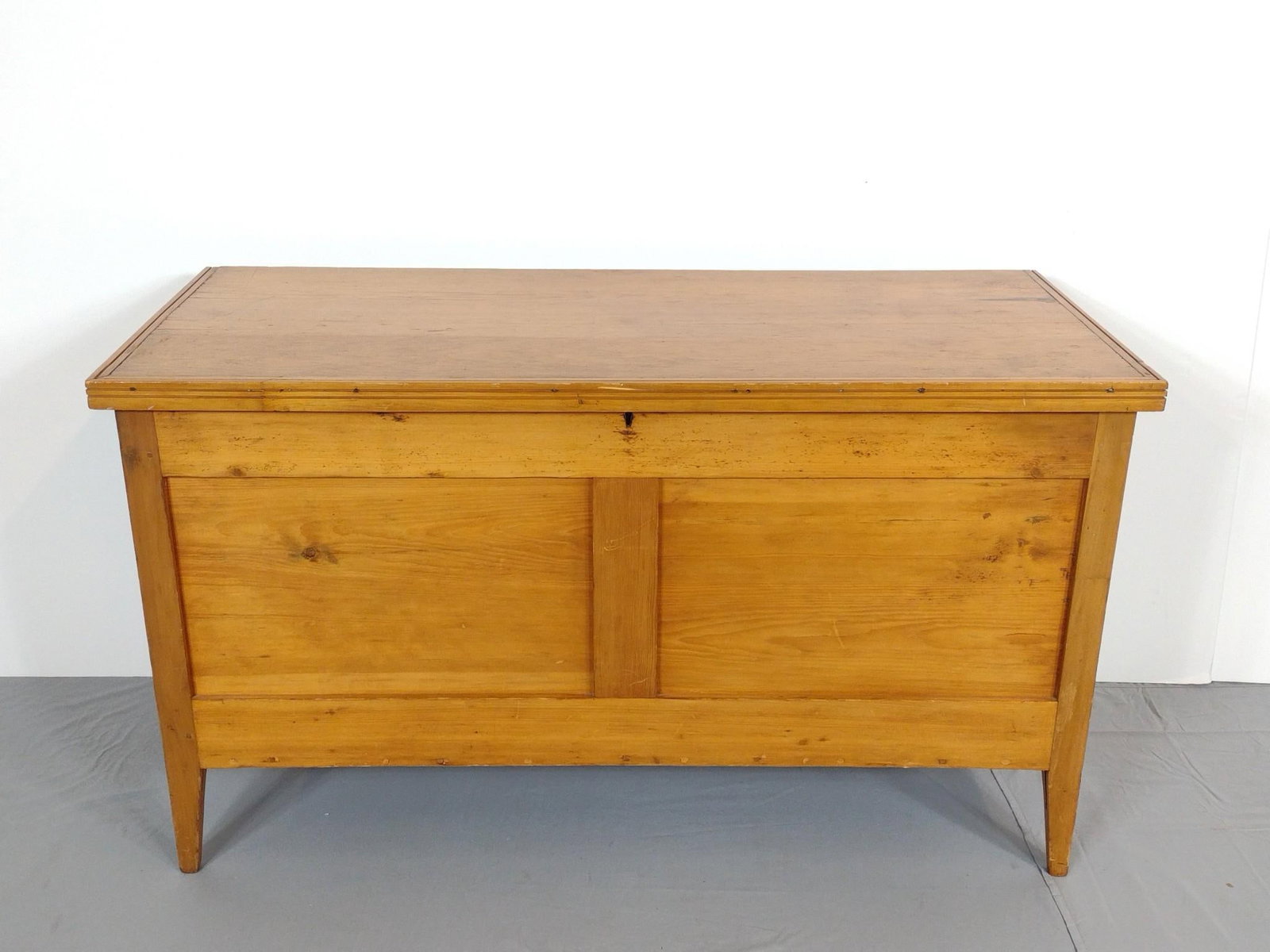 Blanket Chest: NOT ELIGIBLE FOR IN-HOUSE SHIPPING. 46" wide X 20" deep X 26-1/4" high. Has some light scratches. No manufactures name found.