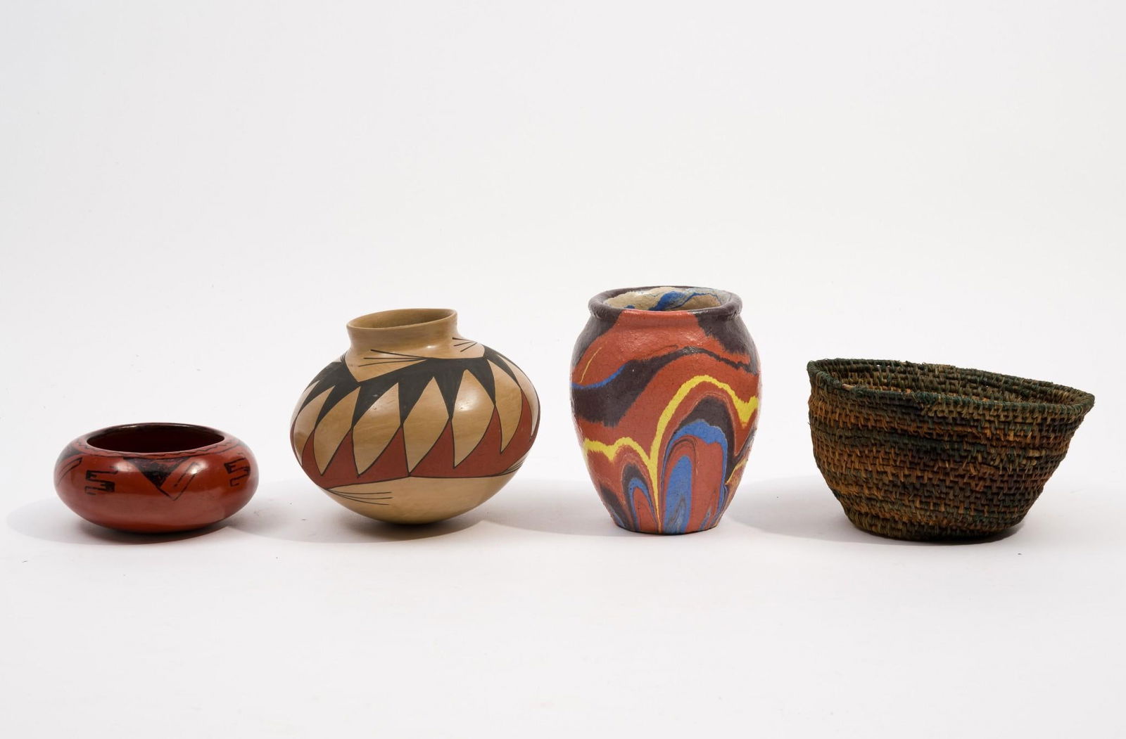3 Ceramic Pots and Miniature Basket (1 of 9)