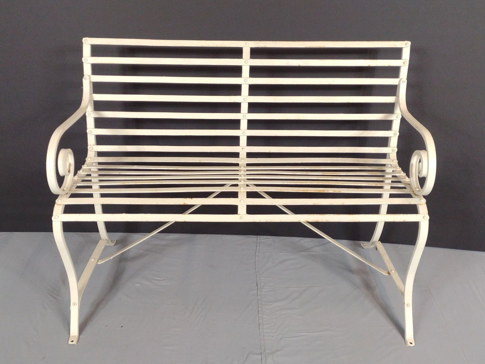 Metal Outdoor Bench (1 of 5)