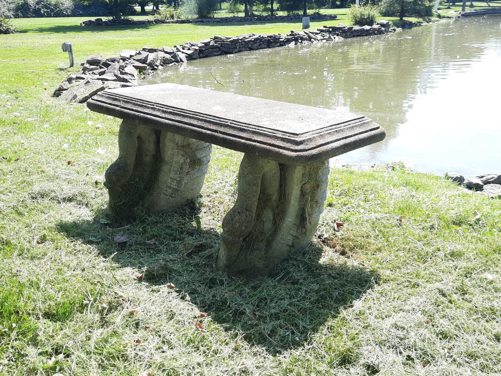 Concrete Bench With Swan Base (1 of 4)