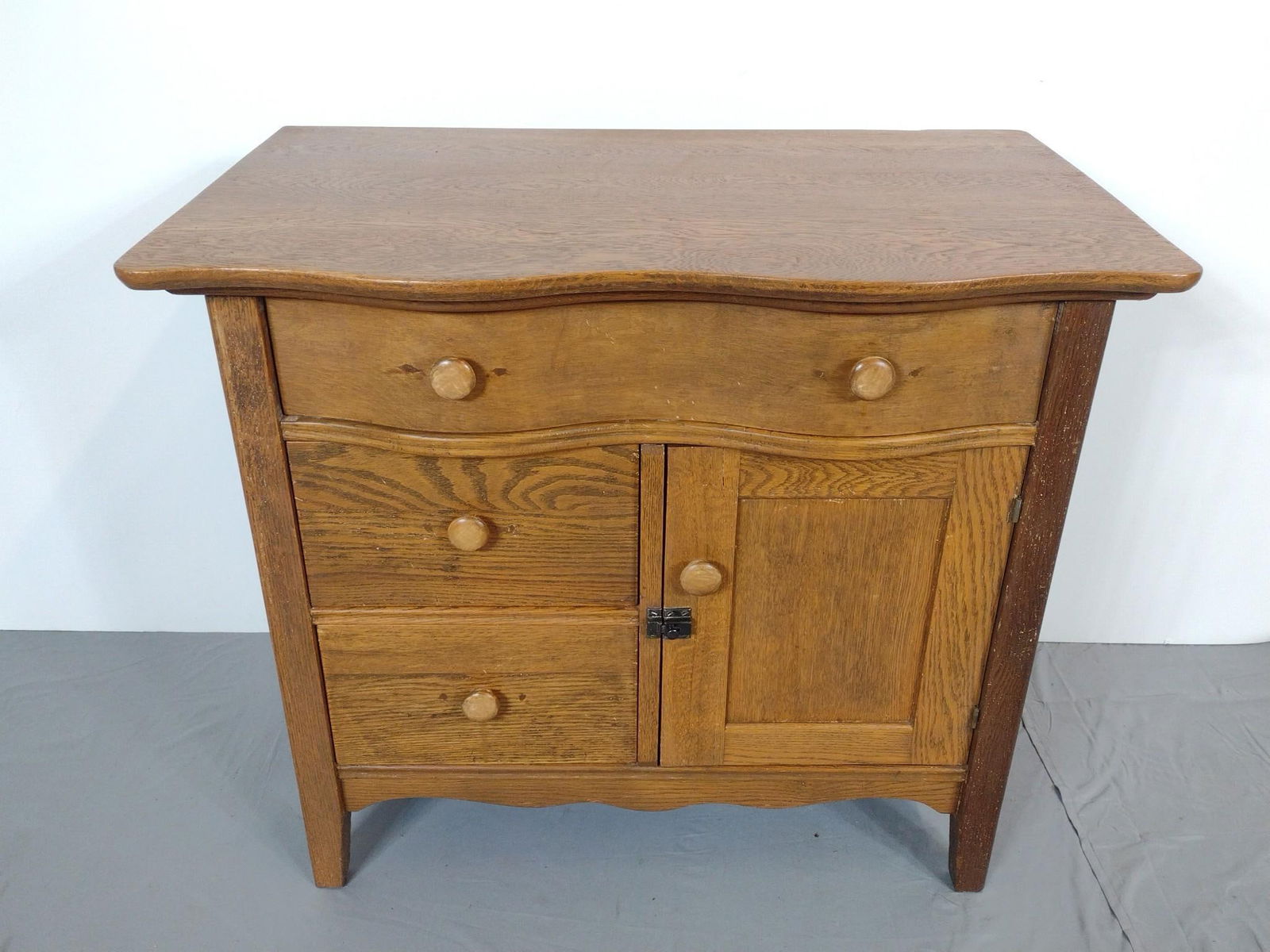 Antique Wash Stand (1 of 6)