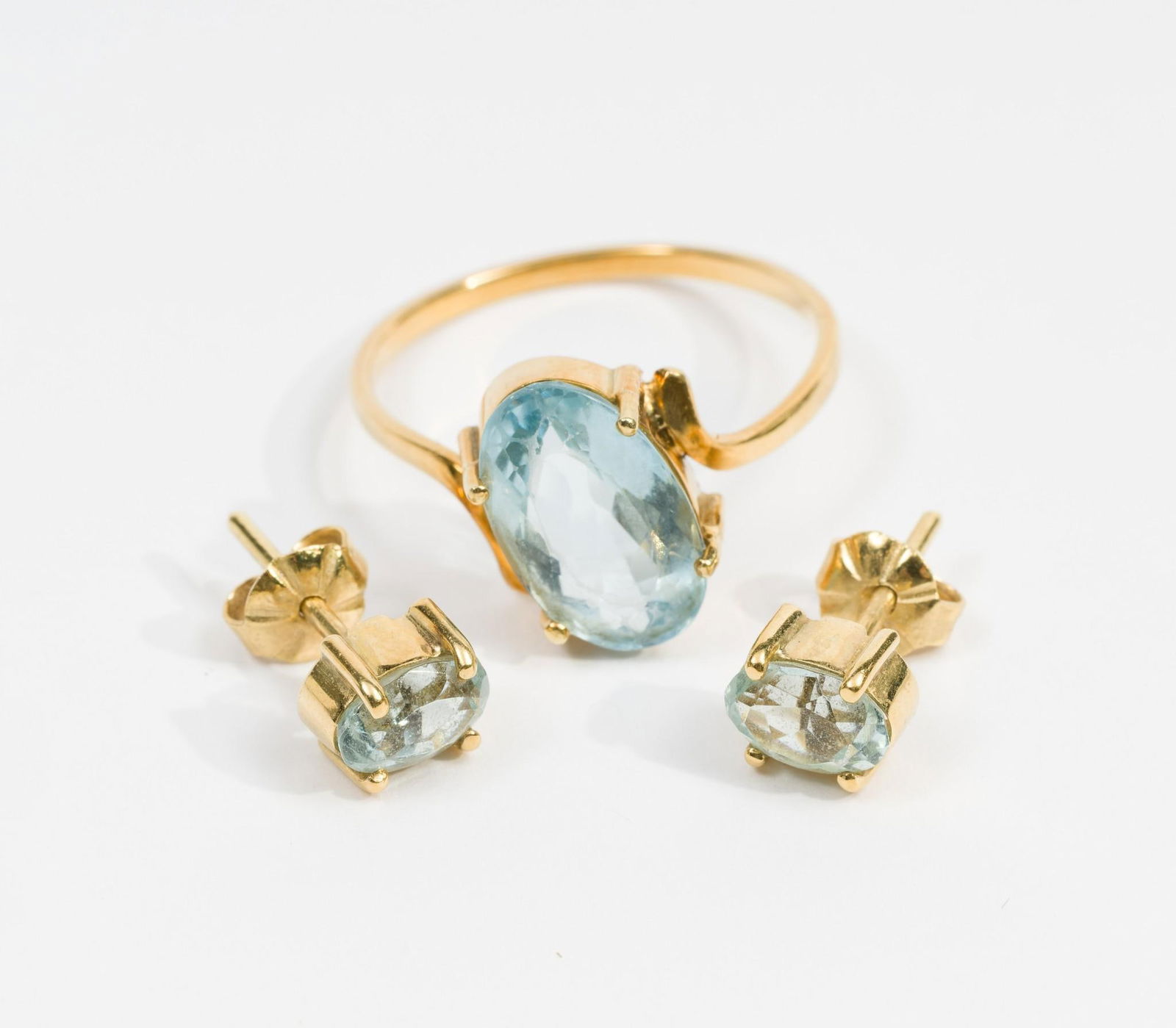 18K Gold Aquamarine Ring and Earrings (1 of 5)