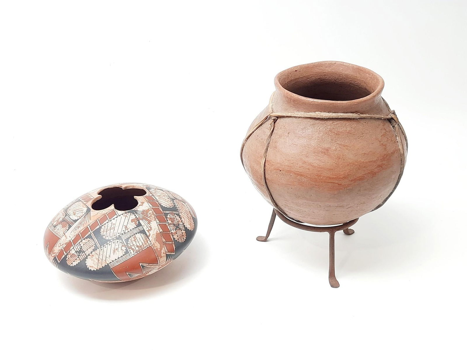 2 Mexican Pottery Vessels (1 of 3)