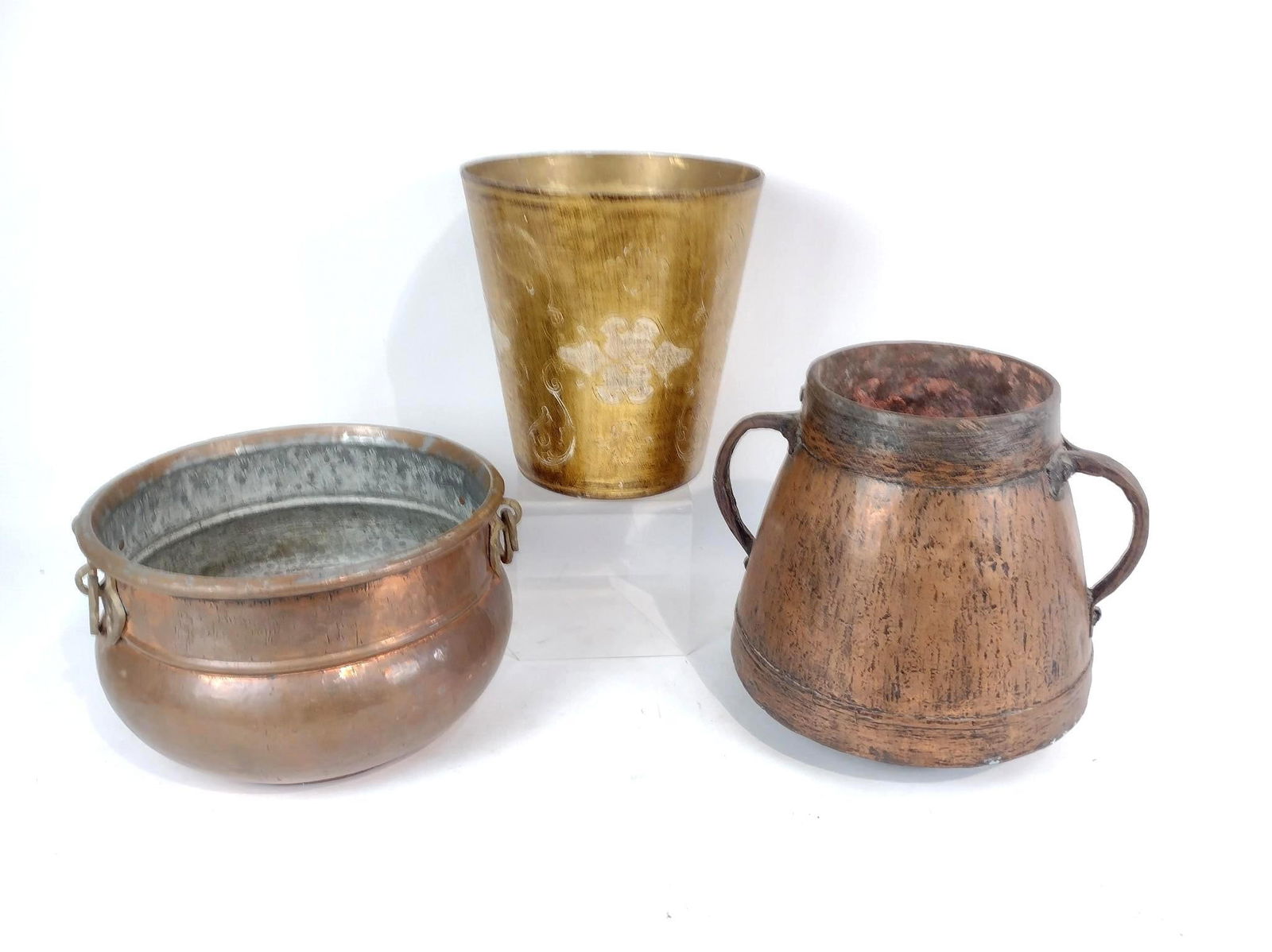2 Copper Pots & Trash Can (1 of 3)