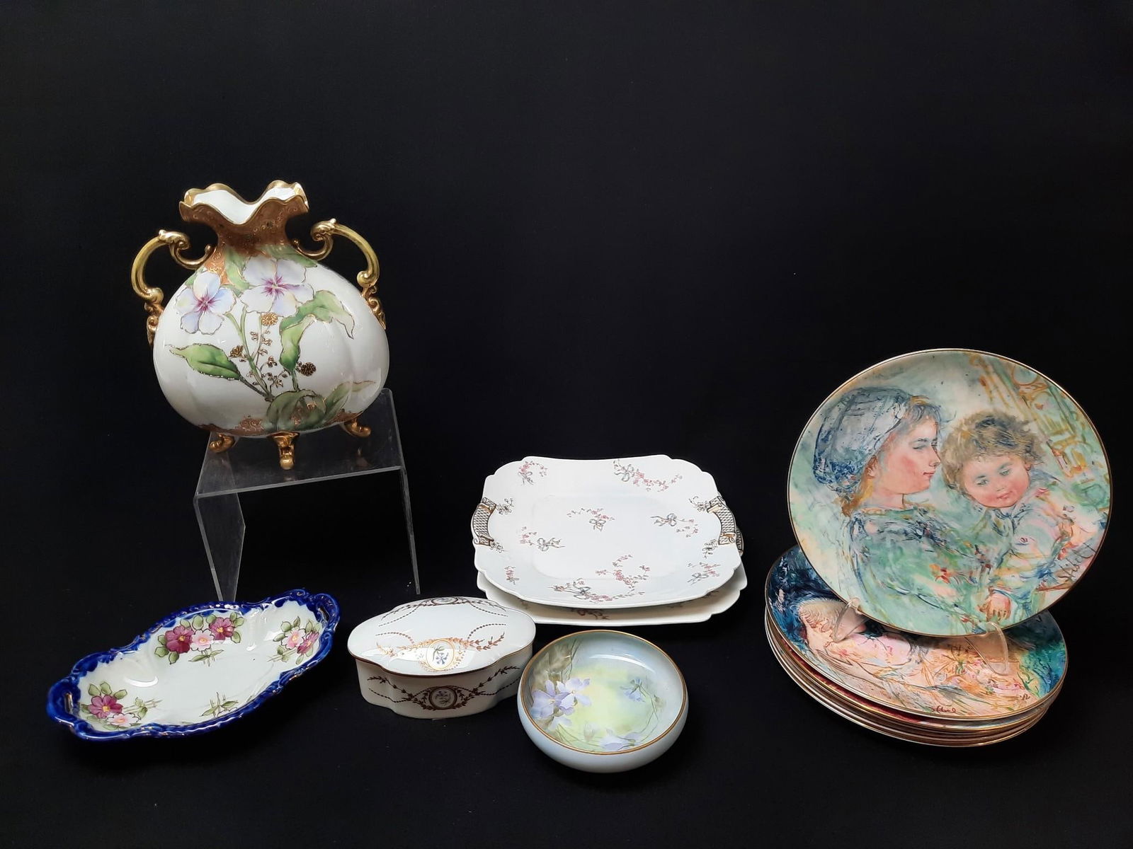 12 Pcs Ceramics incl. Plates (1 of 7)