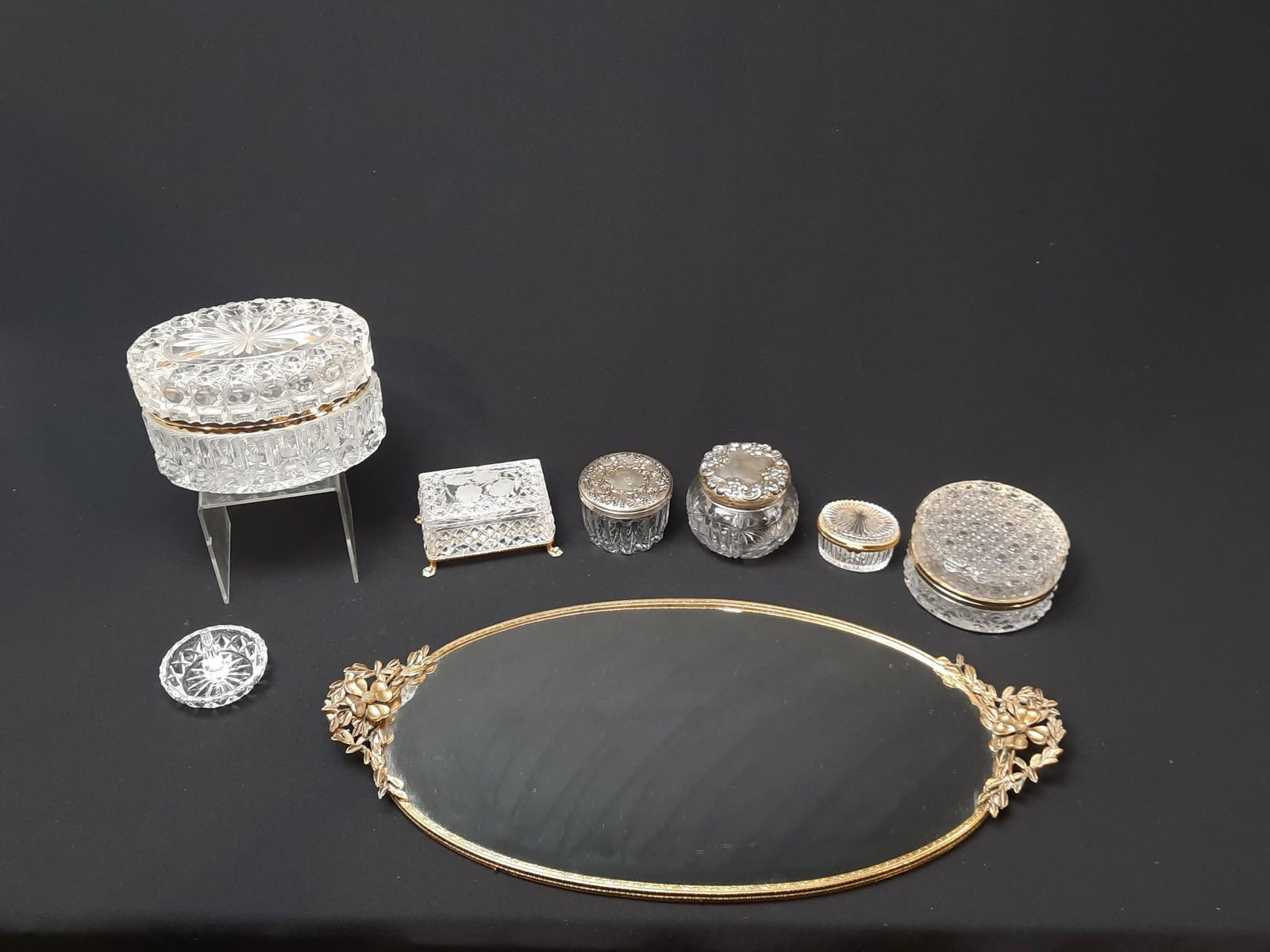 8 Vanity Items incl Sterling Lid (1 of 2)