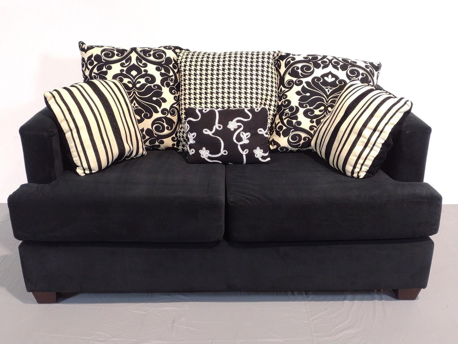 Lennox Love Seat: NOT ELIGIBLE FOR IN-HOUSE SHIPPING. 66" wide X 39" deep X 35" high.