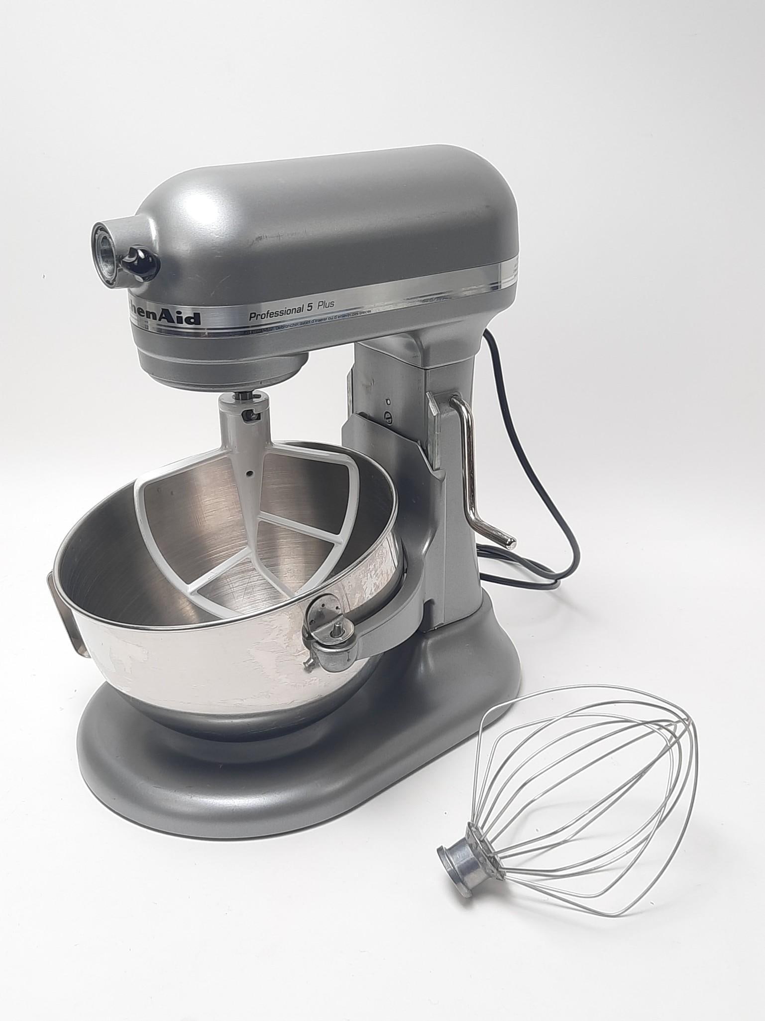 KitchenAid Professional 5 Plus Mixer (1 of 4)