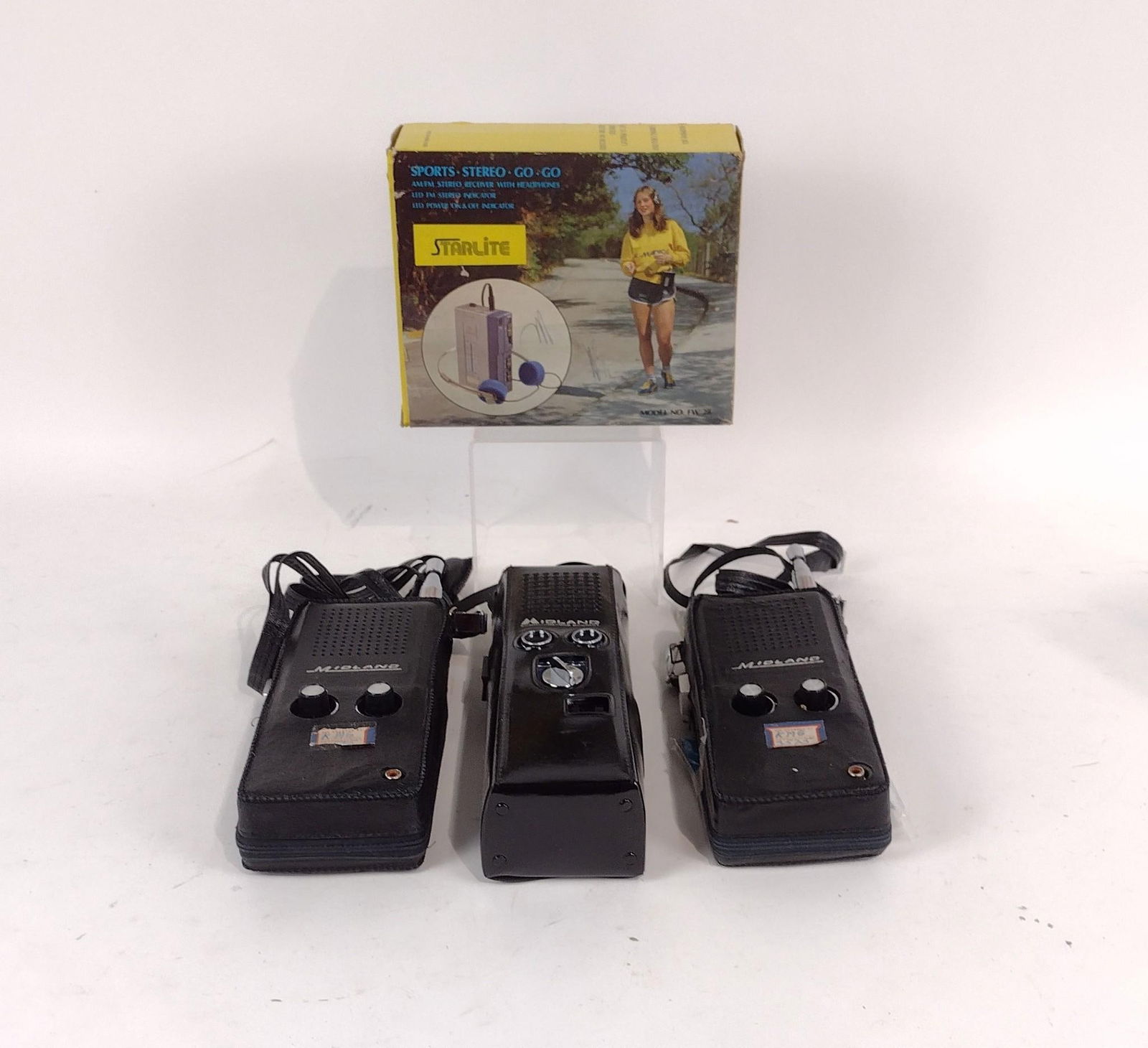3 Midland Two-Way Radios & Starlite Stereo in OB (1 of 4)