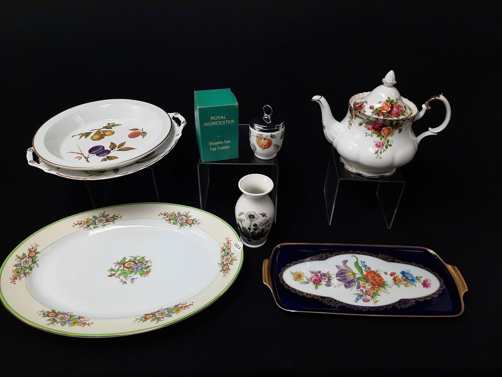 7 Pcs. Ceramics incl. Royal Worcester (1 of 7)