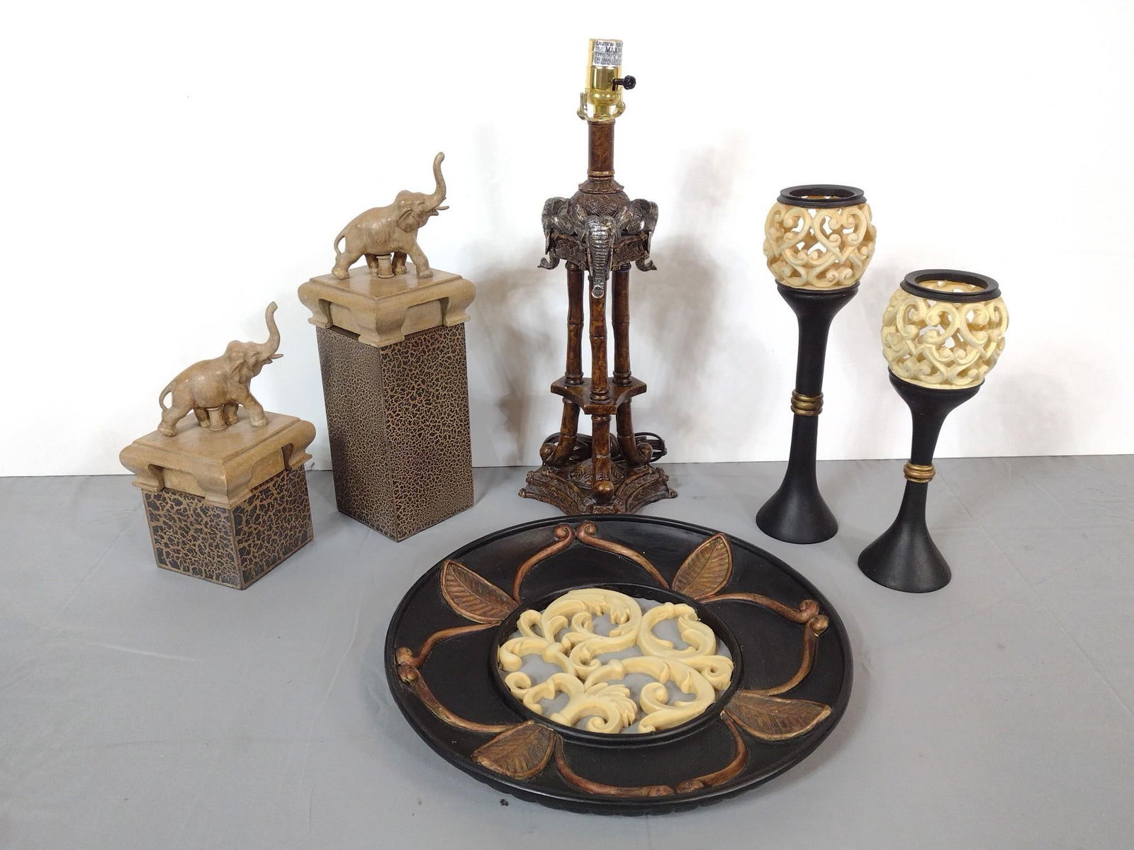 6 Decorative Pcs. incl. Table Lamp (1 of 7)