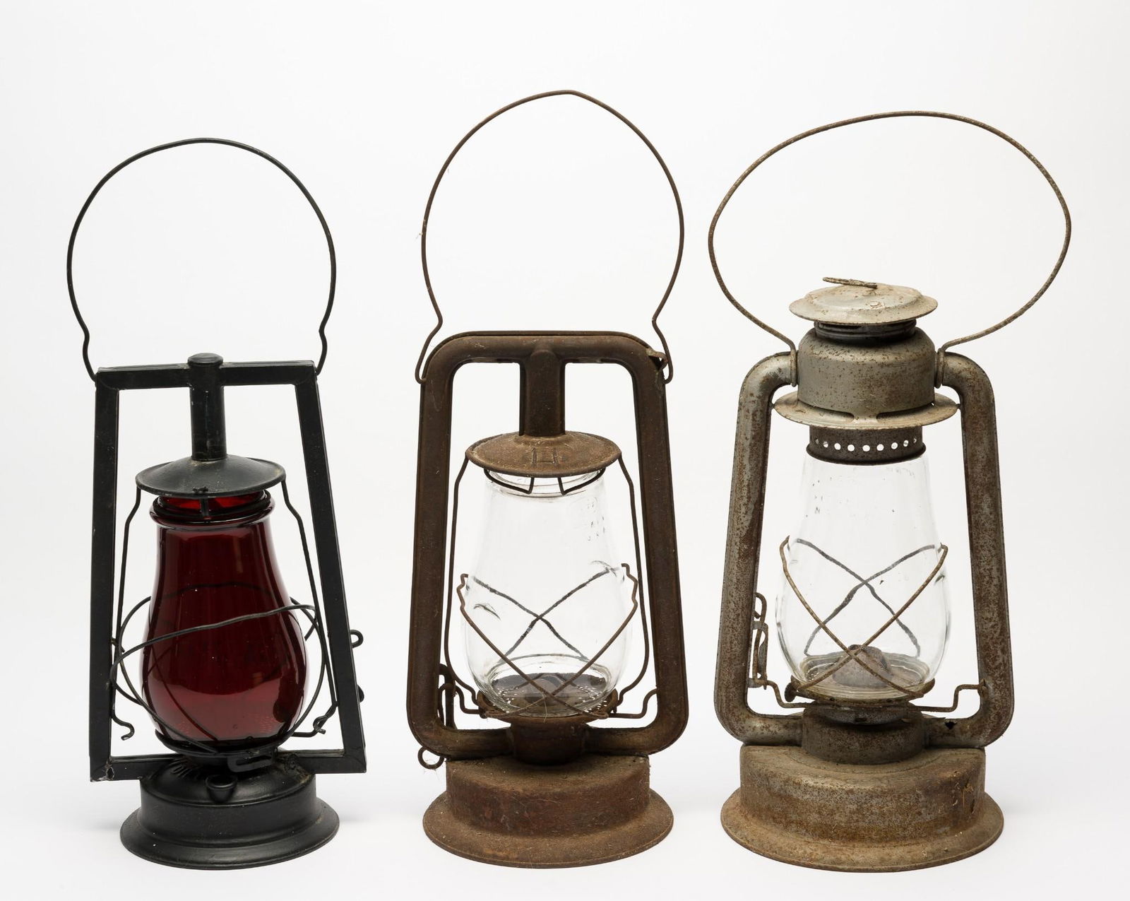 3 Barn Lanterns (1 of 7)