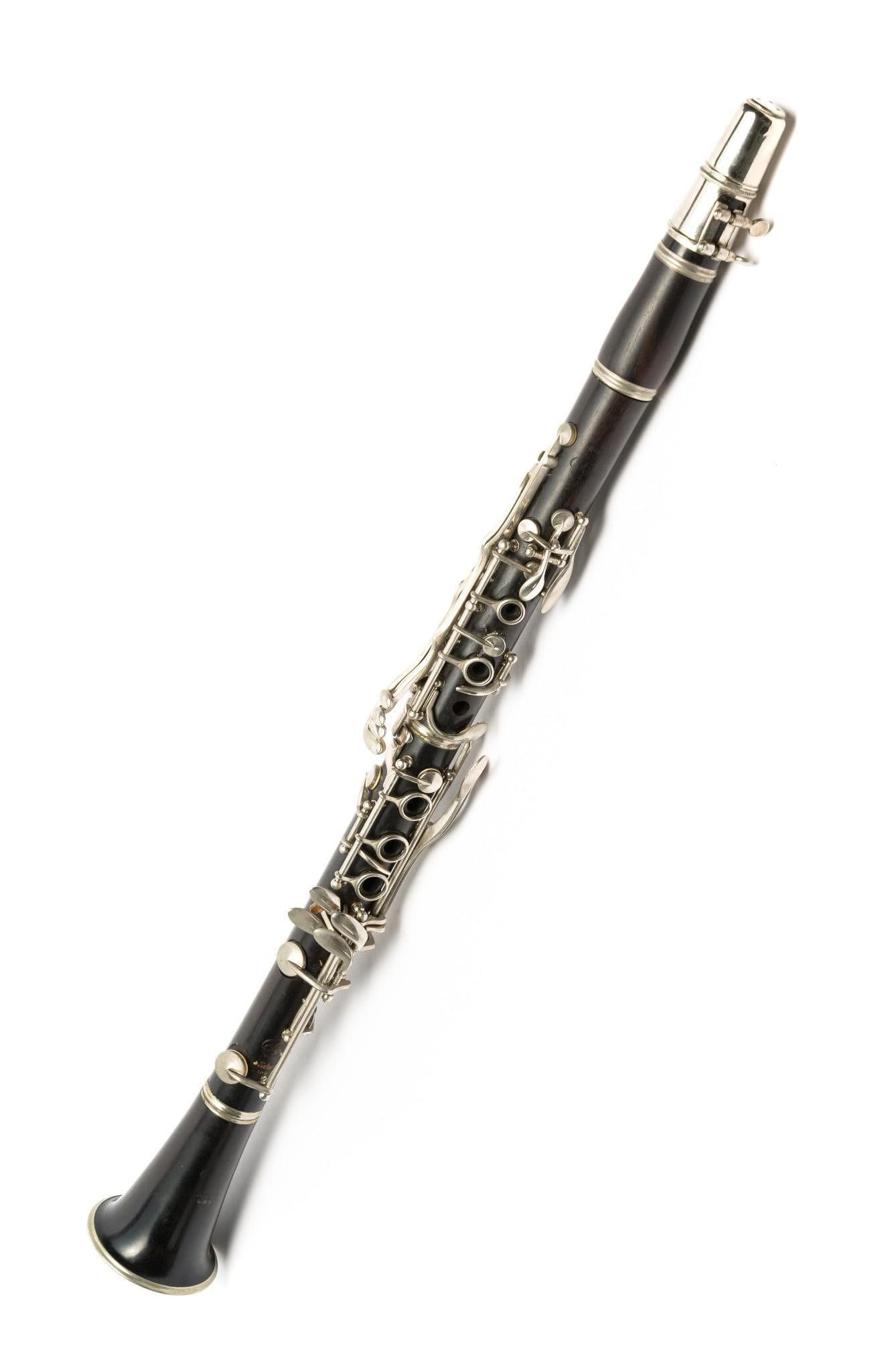 Selmer Signet 100 Clarinet w/ Case (1 of 6)