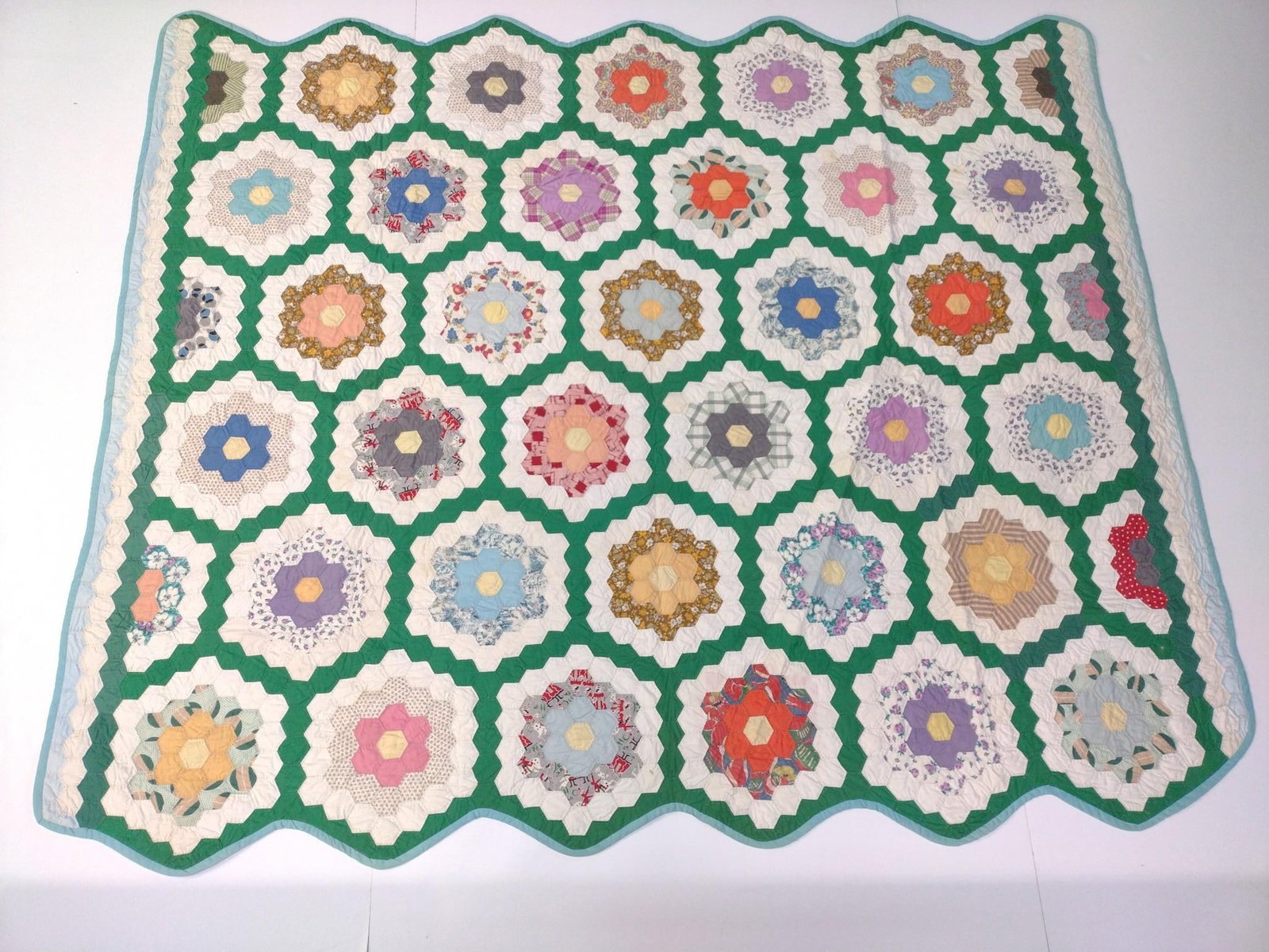 Quilt: 7'5" wide X 7'8" long.