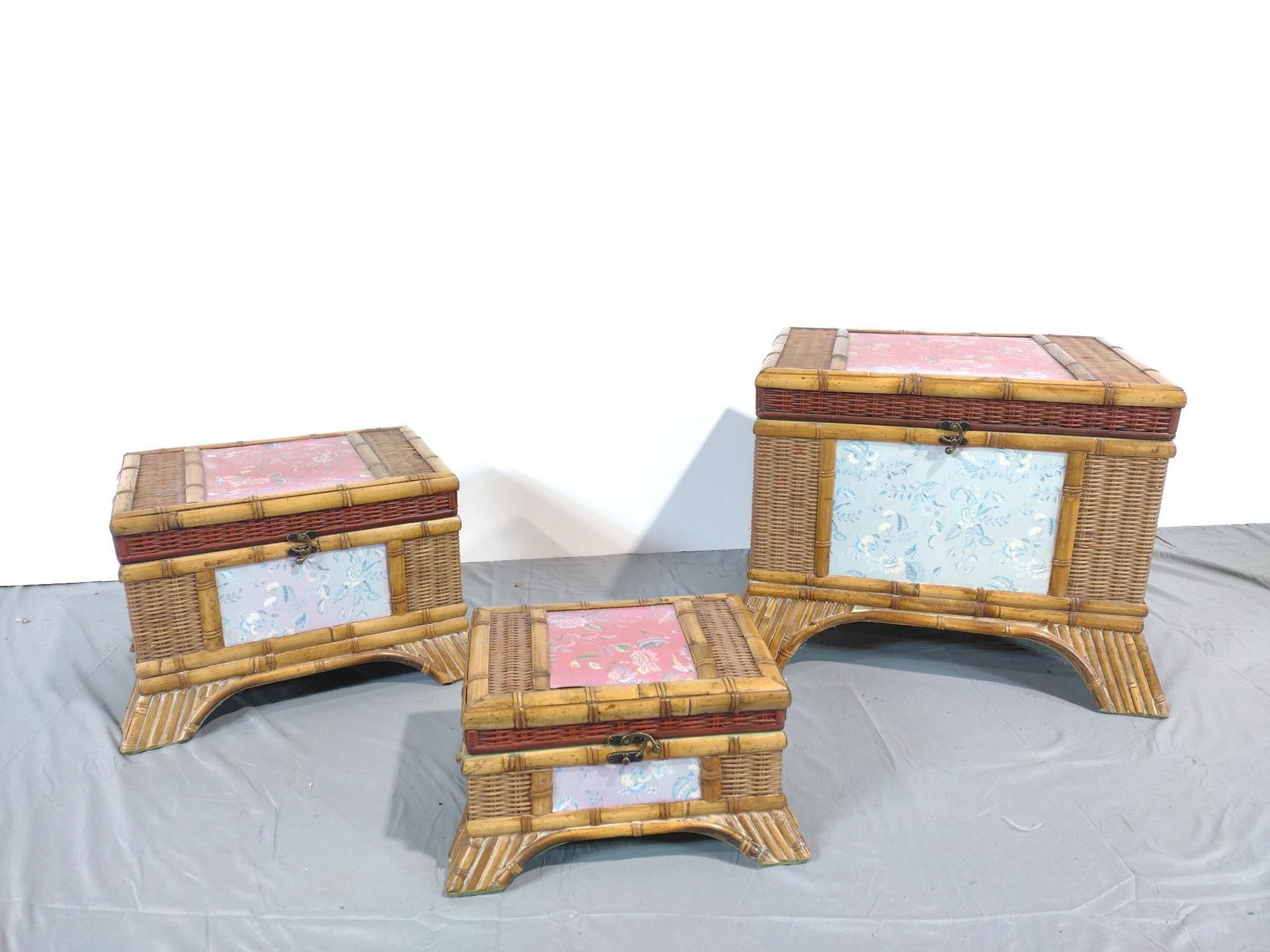 Set of 3 Nesting Storage Boxes (1 of 6)