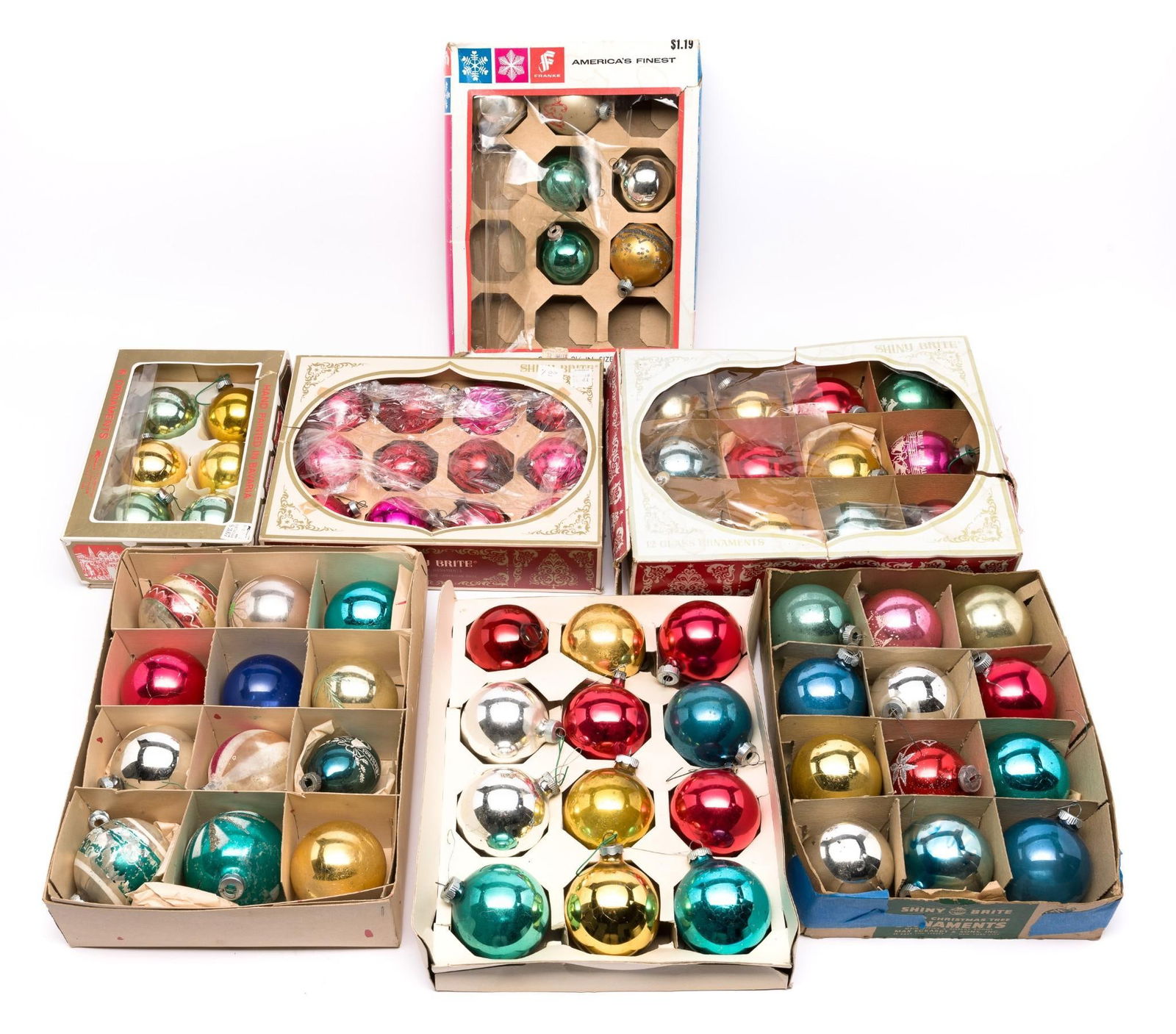 72 Vintage Christmas Ornaments: Includes plain and various designs. Mostly round balls. Some with cracking to color, but overall good condition. 1-1/2" to 3-1/2" overall approx.