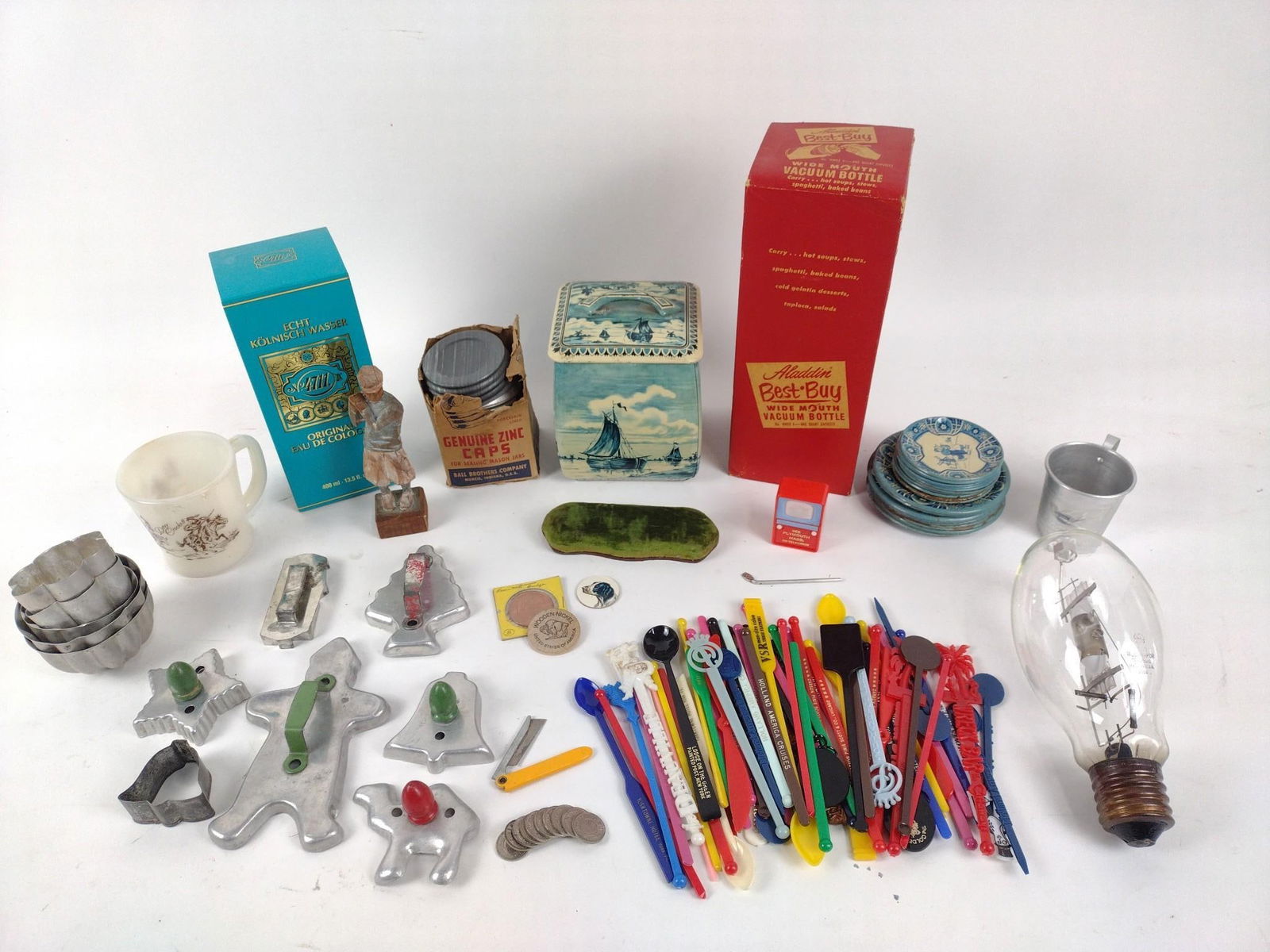 Lot of Antique & Vintage Household Items (1 of 7)