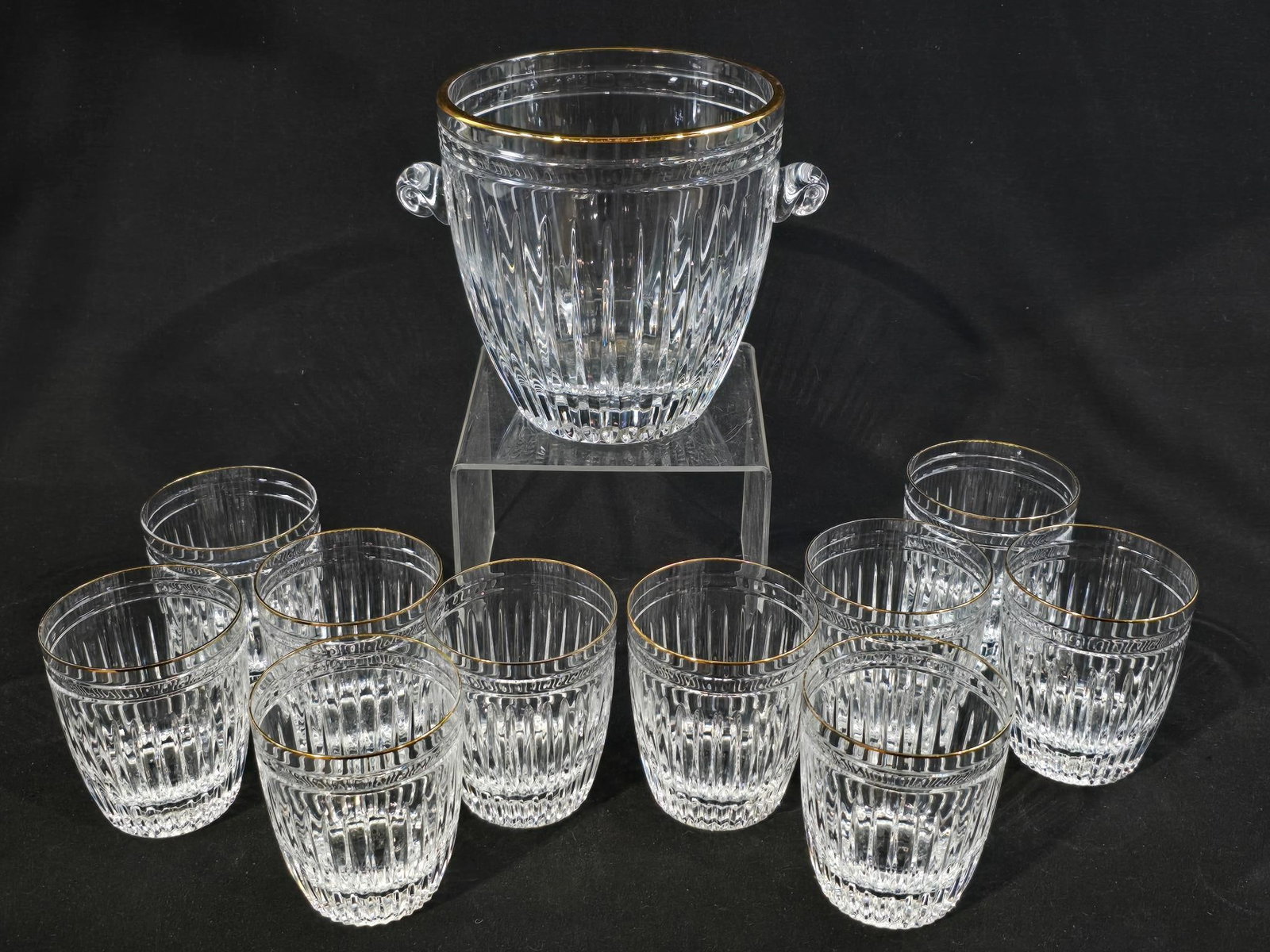 10 Waterford Marquis Glasses & Ice Bucket: Ice bucket 6-1/2" wide x 6-3/4" high. Glasses 3-1/2" wide x 4" high.