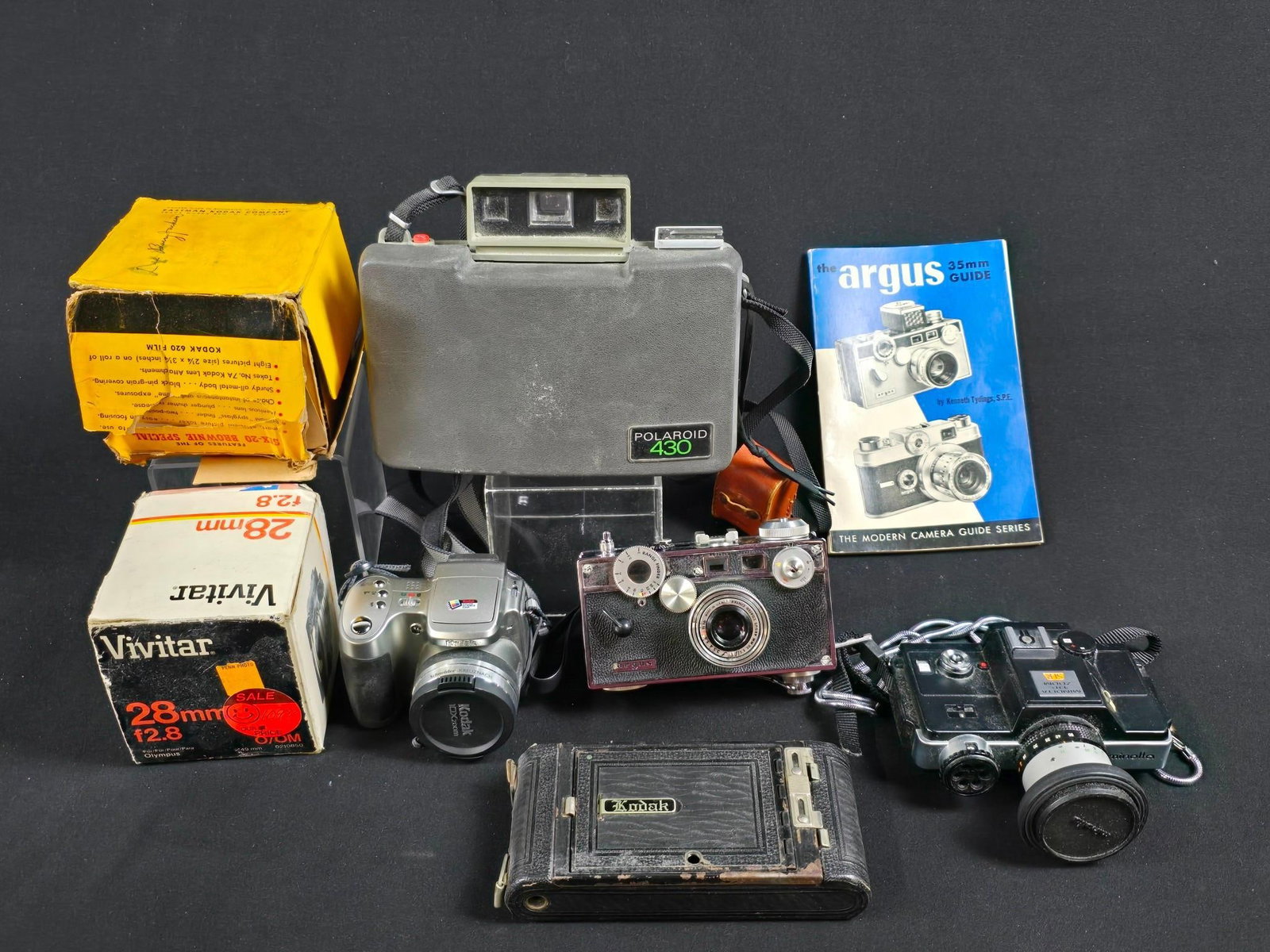 7 Vintage Cameras incl. Kodak (1 of 5)