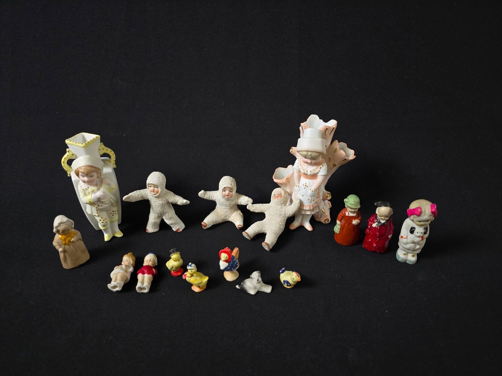 14 Figurines & 2 Small Vases (1 of 4)