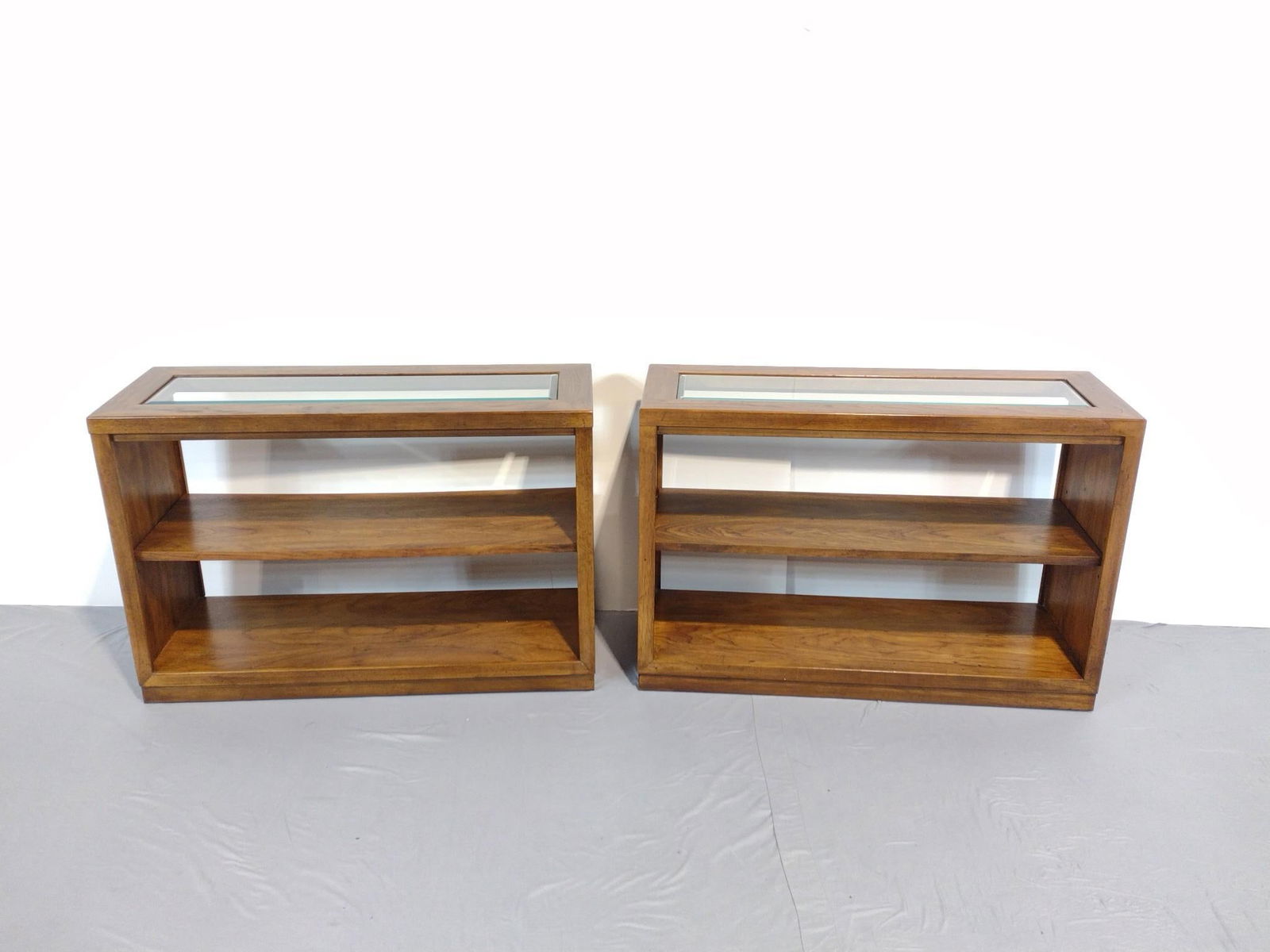 Pair Of Drexel Class Top Low Book Shelves (1 of 4)