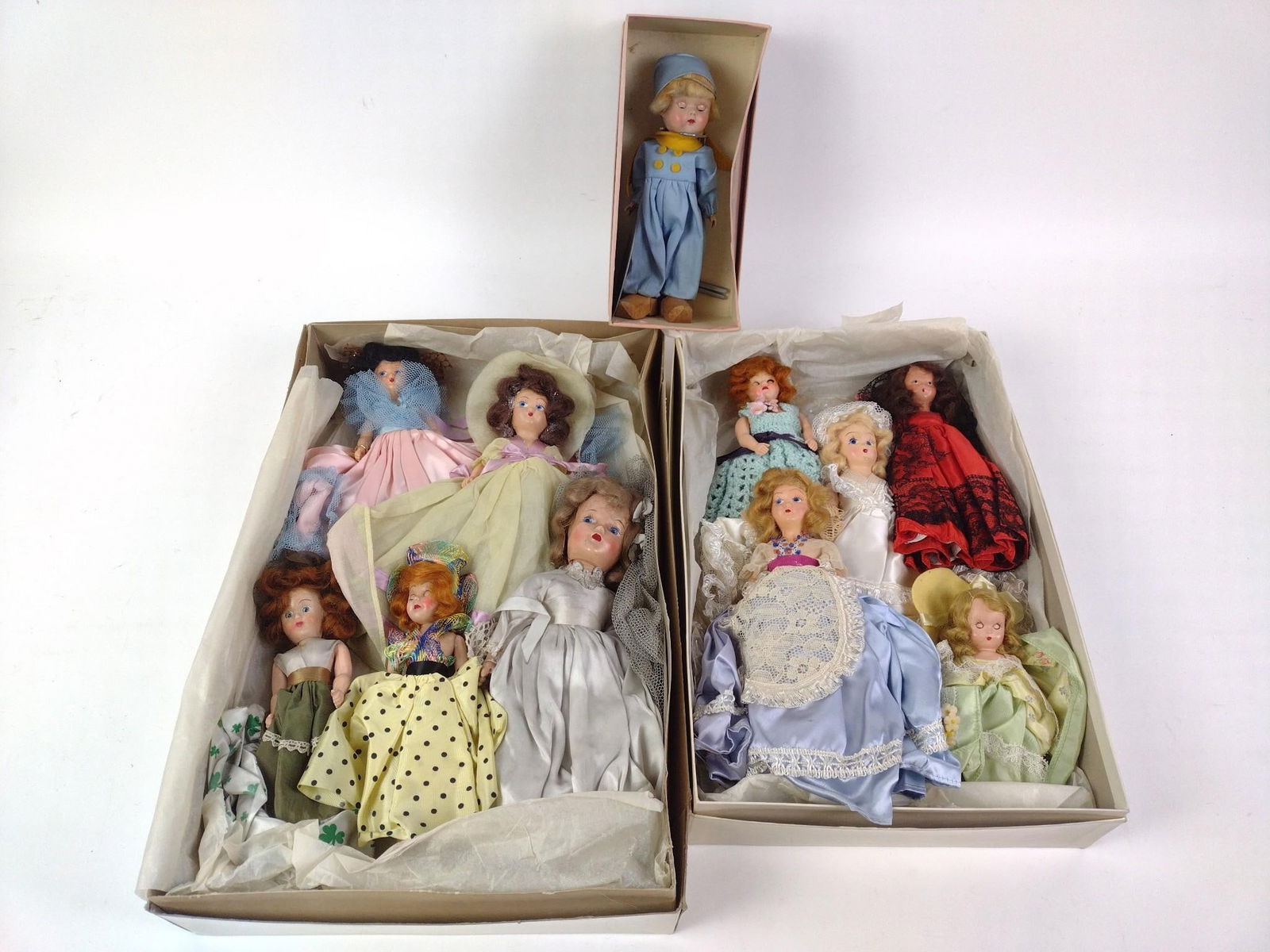 11 Antique Miniature Dolls incl Sleepy Eyes (1 of 6)