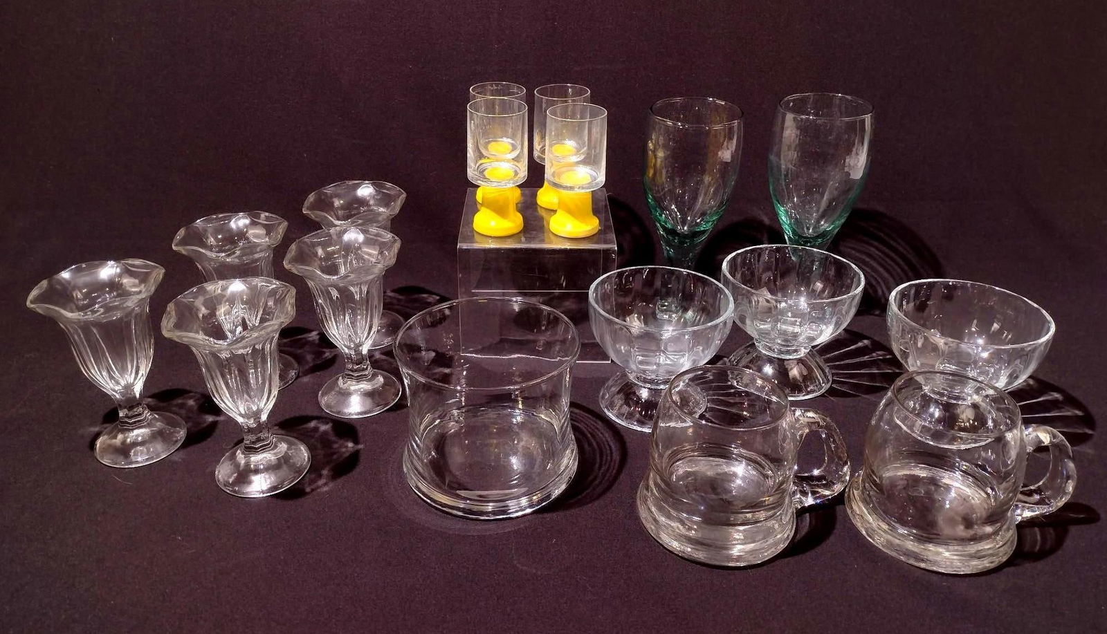 17 Pcs Glassware (1 of 3)