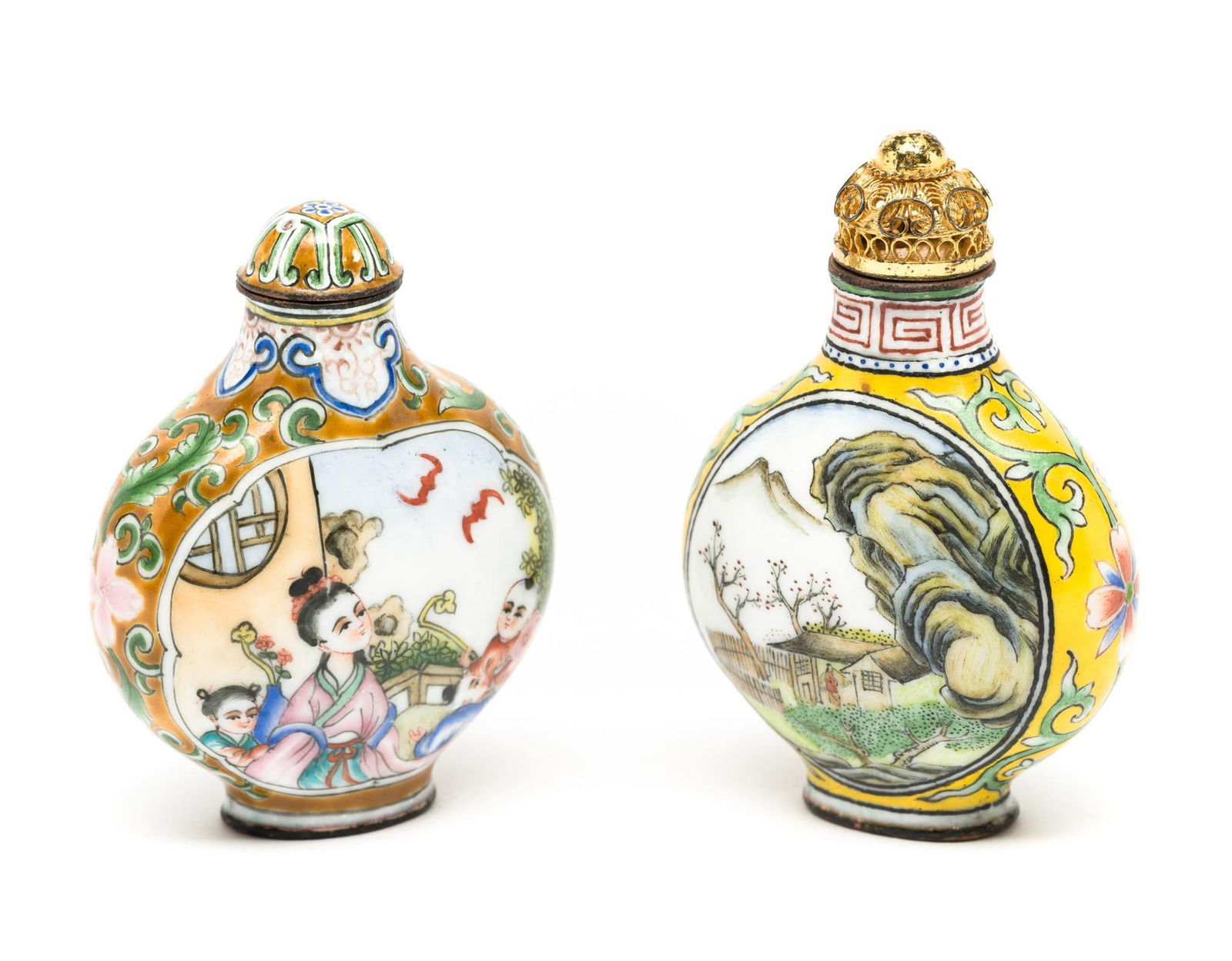 Two Antique Chinese Snuff Bottles Beijing Qianlong Mark (1 of 6)
