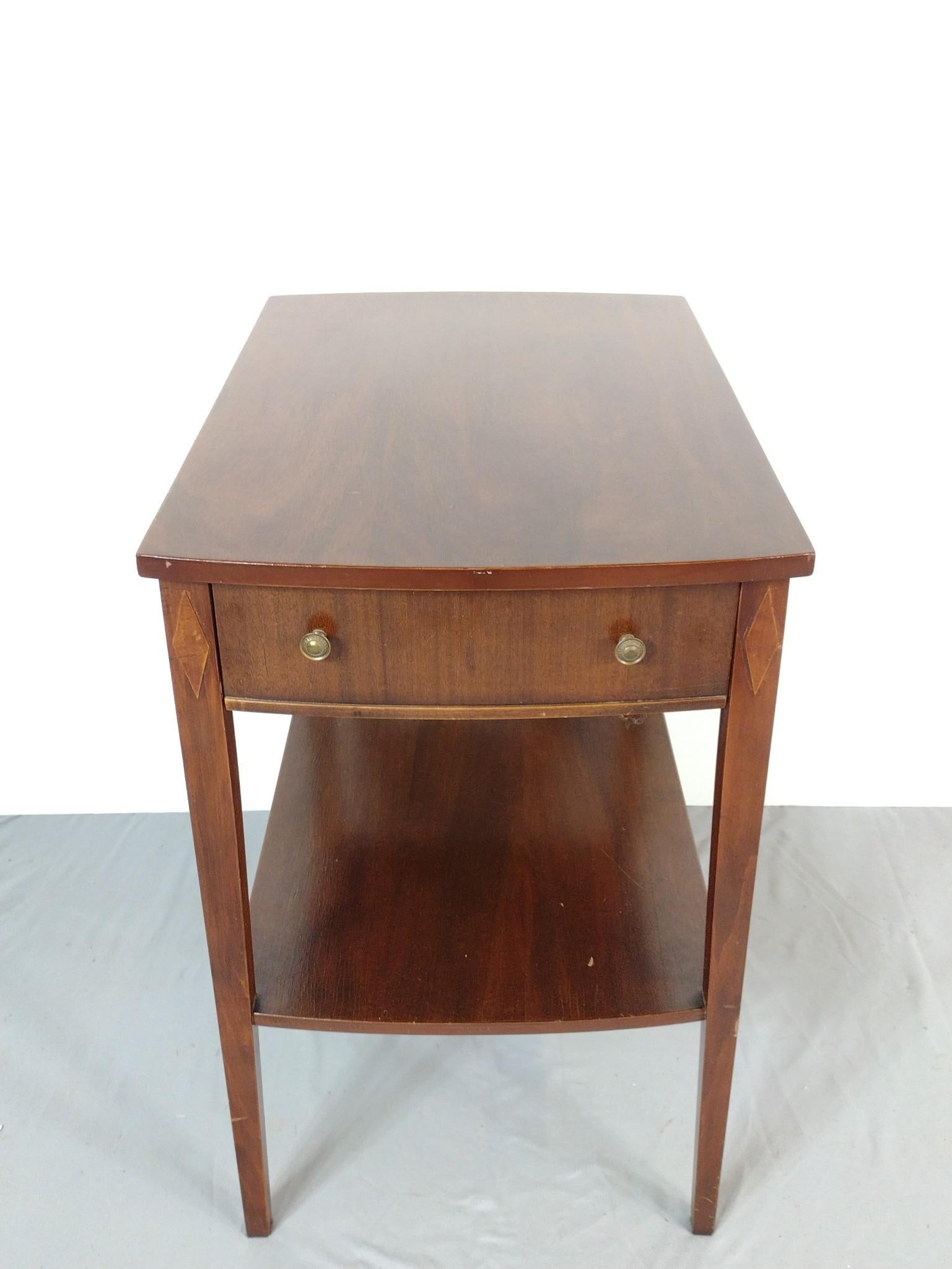 Single Drawer End Table (1 of 6)