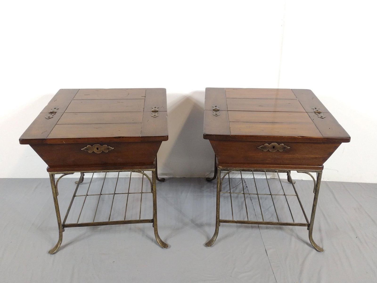 Pair Of Lift Top End Tables (1 of 3)