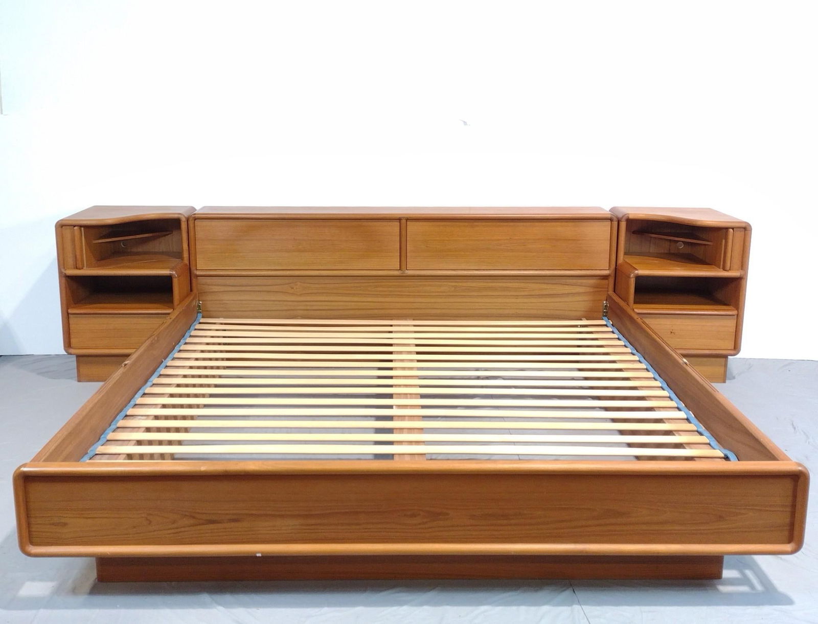 Kibaek Mobelfabrik Modern Danish King Bed W/ Night Stands (1 of 12)