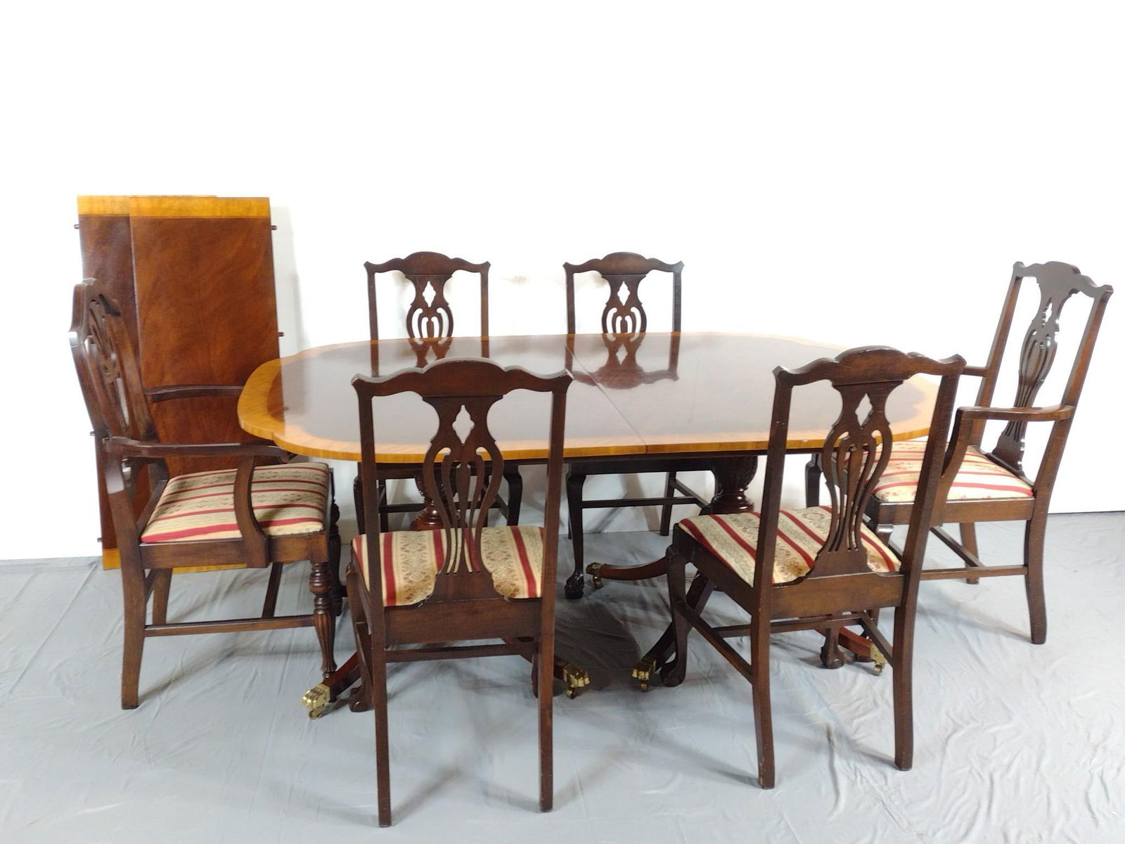 Baker Historic Charleston Reproduction Table & Dining Chairs (1 of 11)