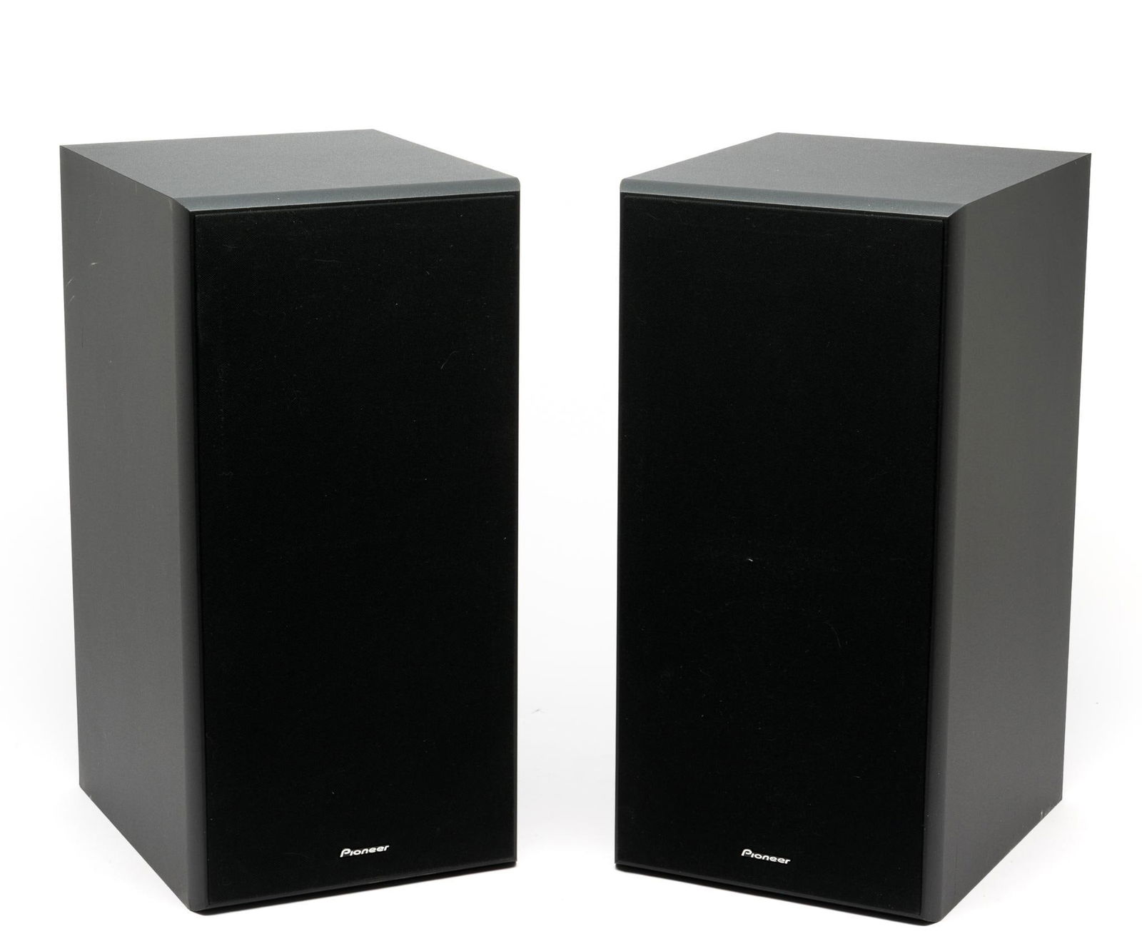 2 Pioneer Speakers (1 of 3)