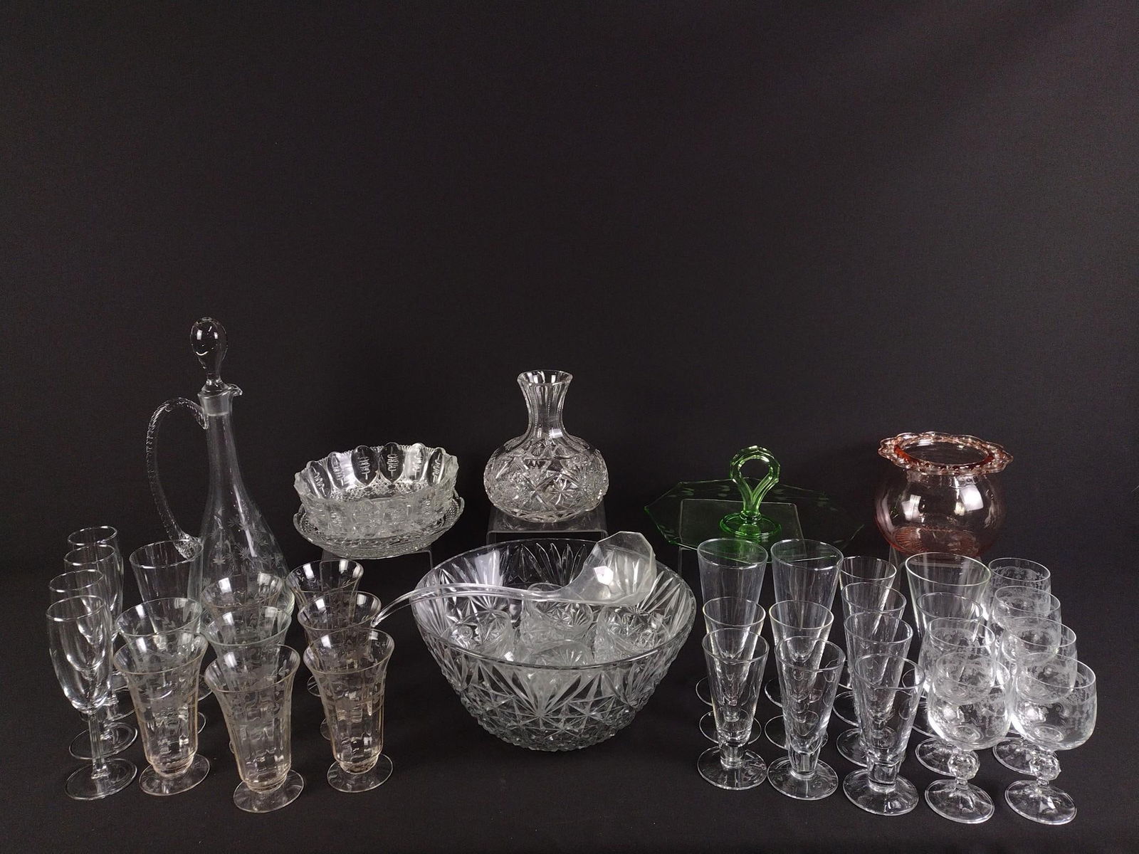 46 Pcs. Glassware (1 of 6)