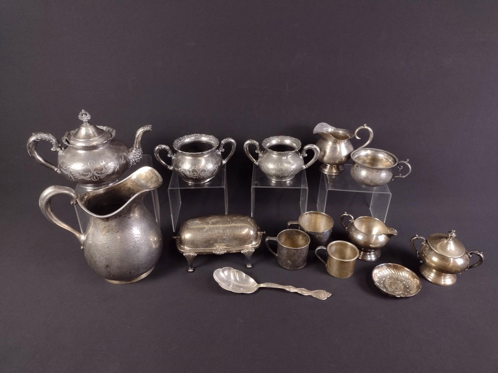 14 Pcs Silverplate incl Tea Set (1 of 4)