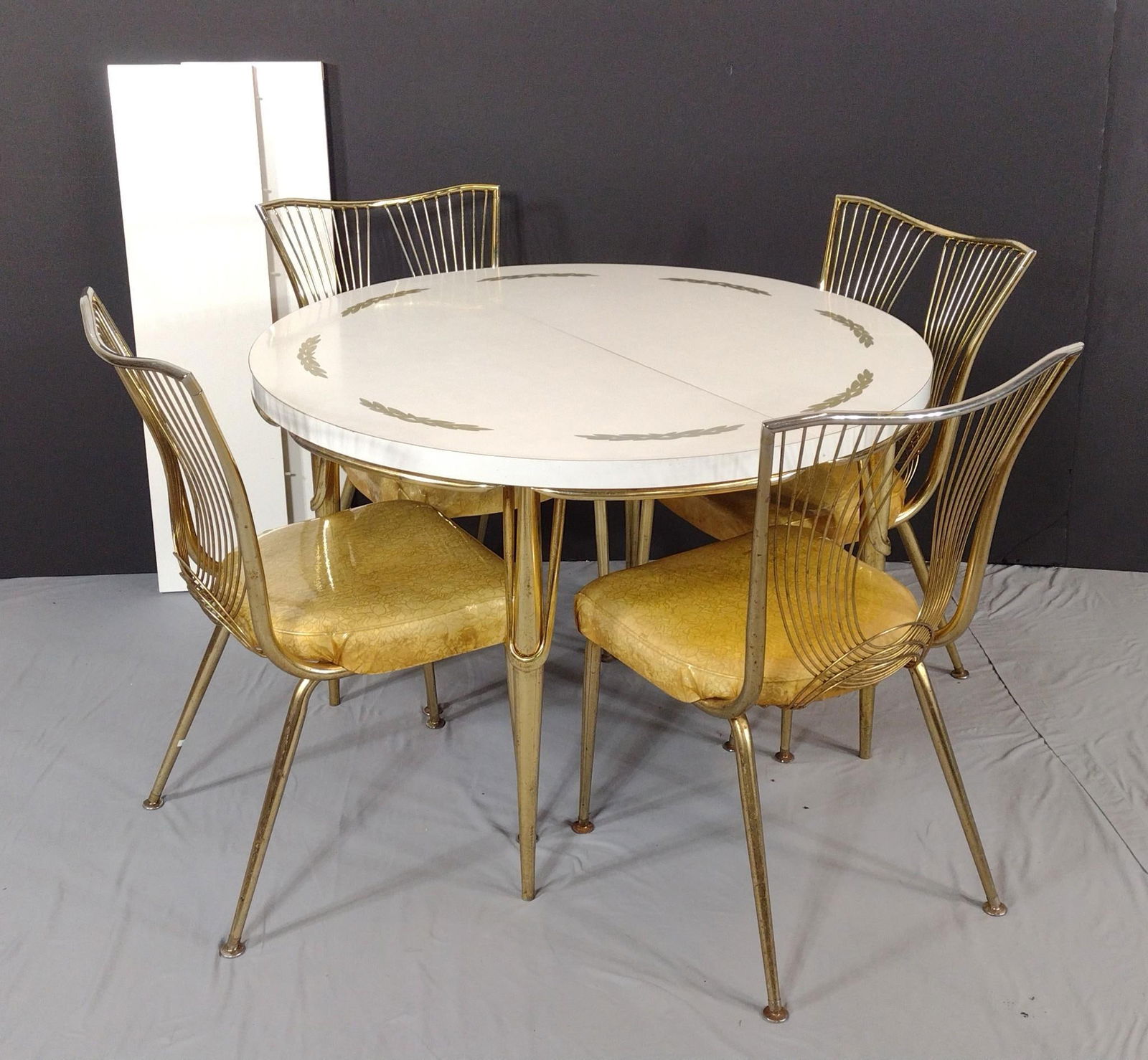 Virtue Brothers Dining Table & Chairs Set (1 of 10)