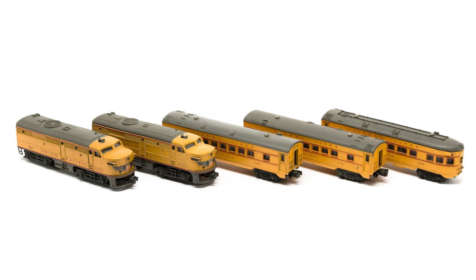Lionel Postwar O Gauge 2023 Union Pacific Diesel Set with 2481/2482/2483 Cars (1 of 6)