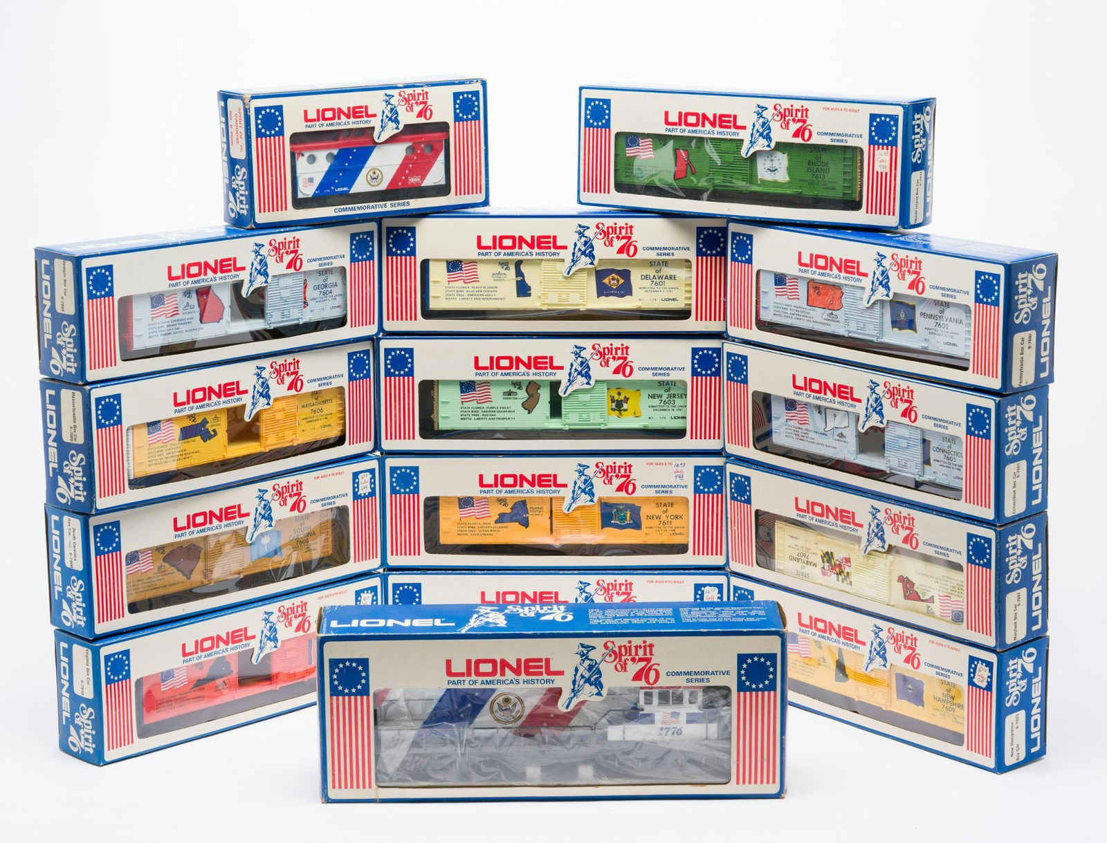 Lionel O-Gauge Spirit of '76 Diesel Engine with 14 Cars in OB (1 of 3)