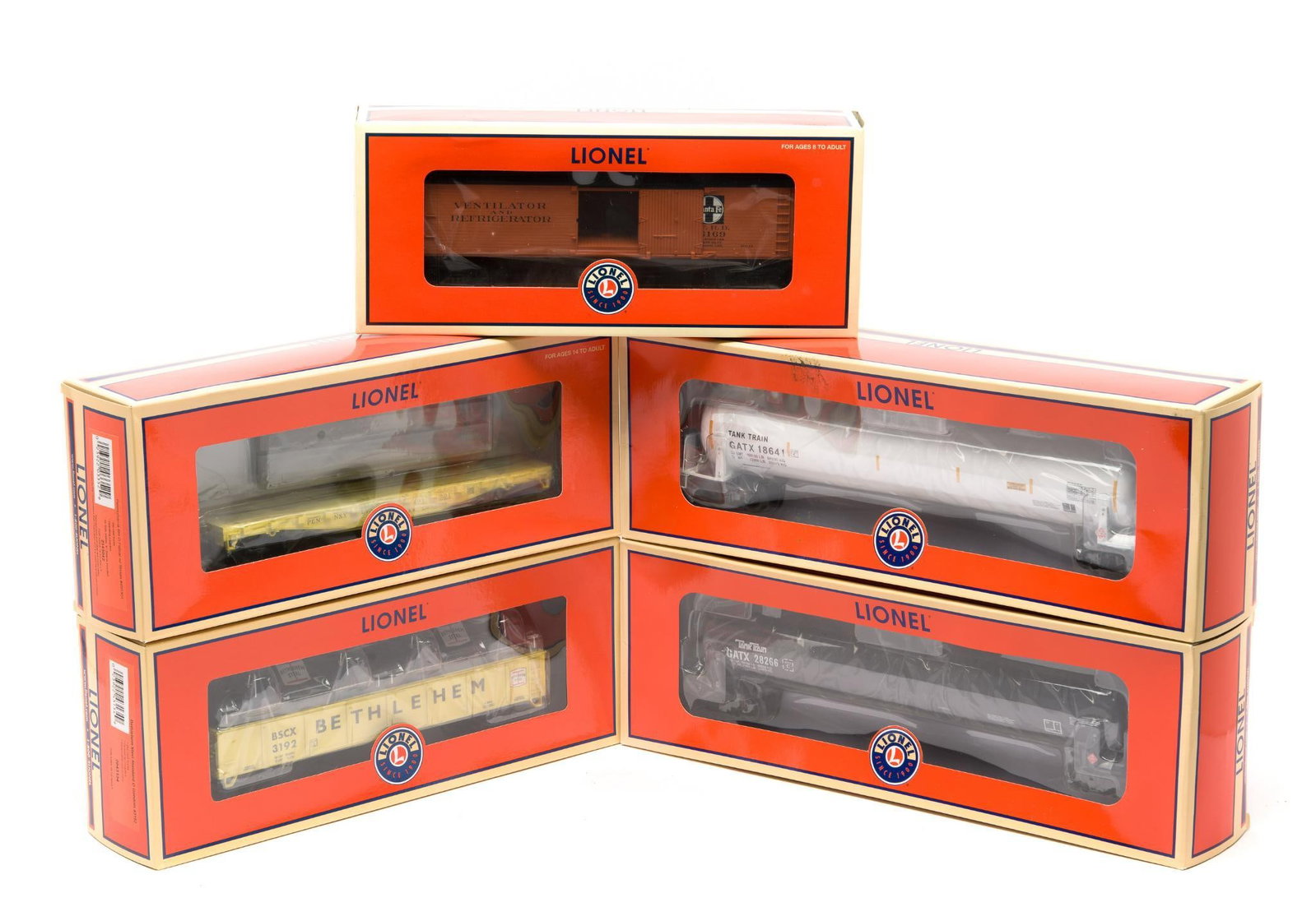 5 Lionel Train Cars in OB: DESCRIPTION: Includes Pennsylvania Std. O Flatcar w/ Stakes #491301; Bethlehem Steel Standard O Gondola #3192; Santa Fe Wood-Sided Reefer; TankTrain Intermediate Car #28266; and GATX TankTrain Interme