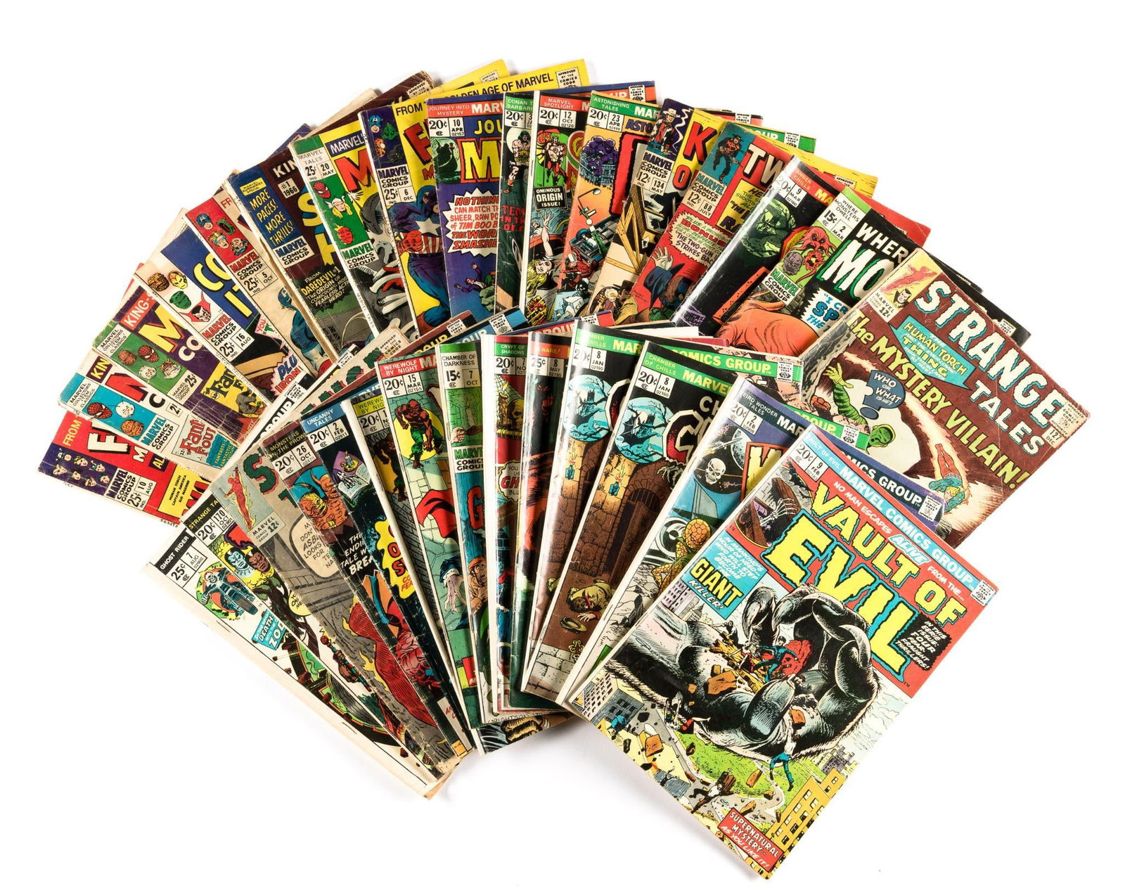 31 Marvel Comics: DESCRIPTION: Includes Fantasy Masterpieces #10; Marvel Collectors' Item Classics #2 (cover loose), #1 (cover loose with losses), #16; Fantasy Masterpieces #5; Marvel Super-Heroes #1 (cover loose with