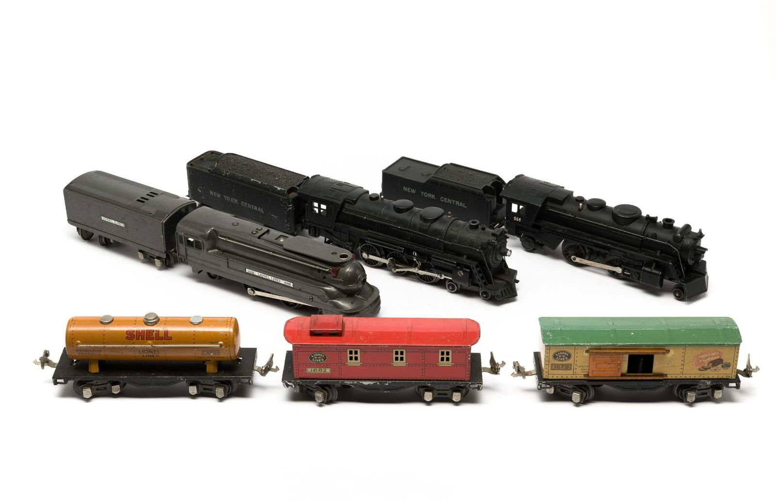 3 Lionel Engines and 3 Lionel Rolling Stock (1 of 11)