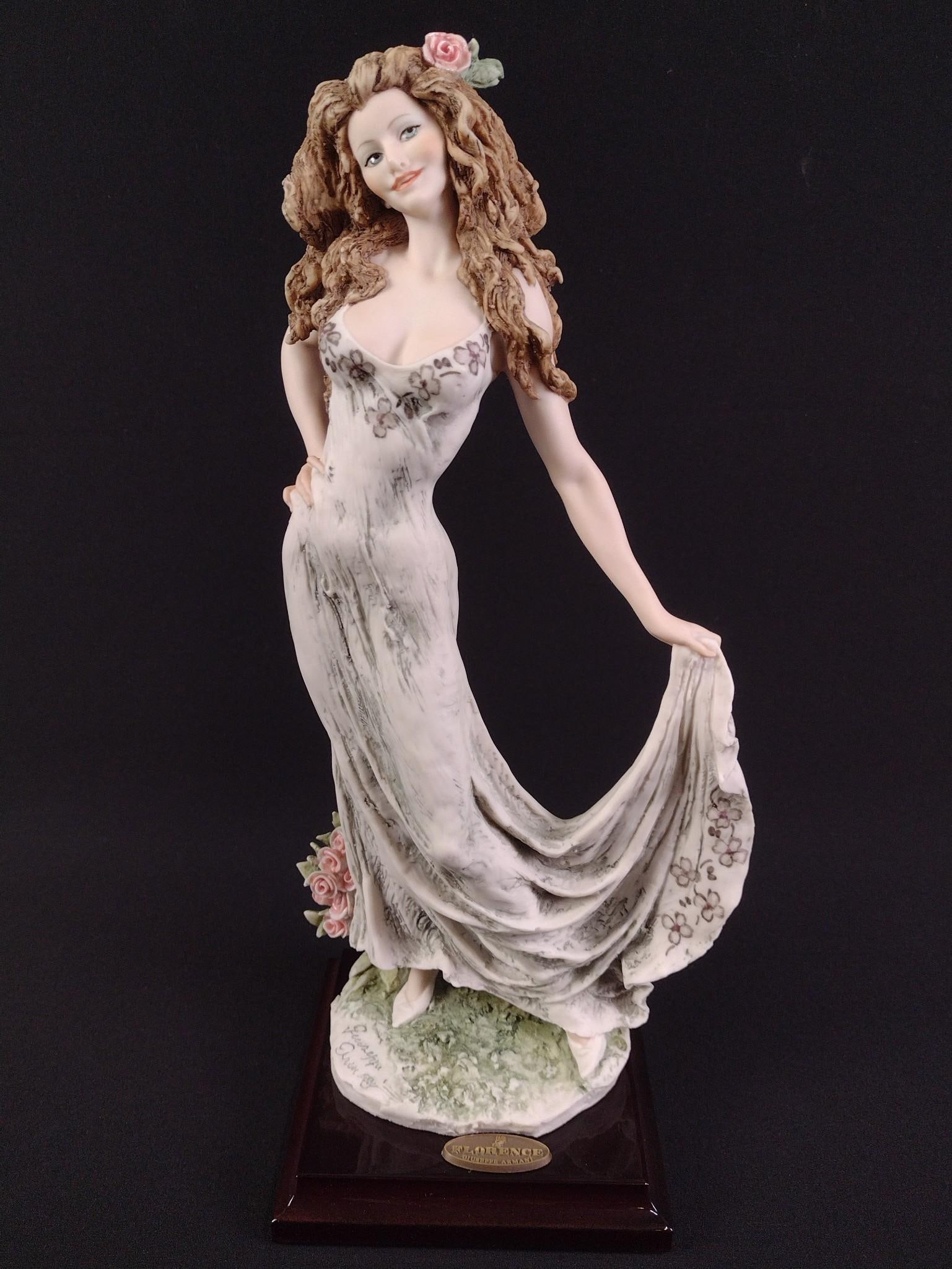 Giuseppe Armani 1998 Florence Celebration Figurine: 1260C. Made in Italy. The Society 10th Year Celebration. 12-3/4" height x 6" width.