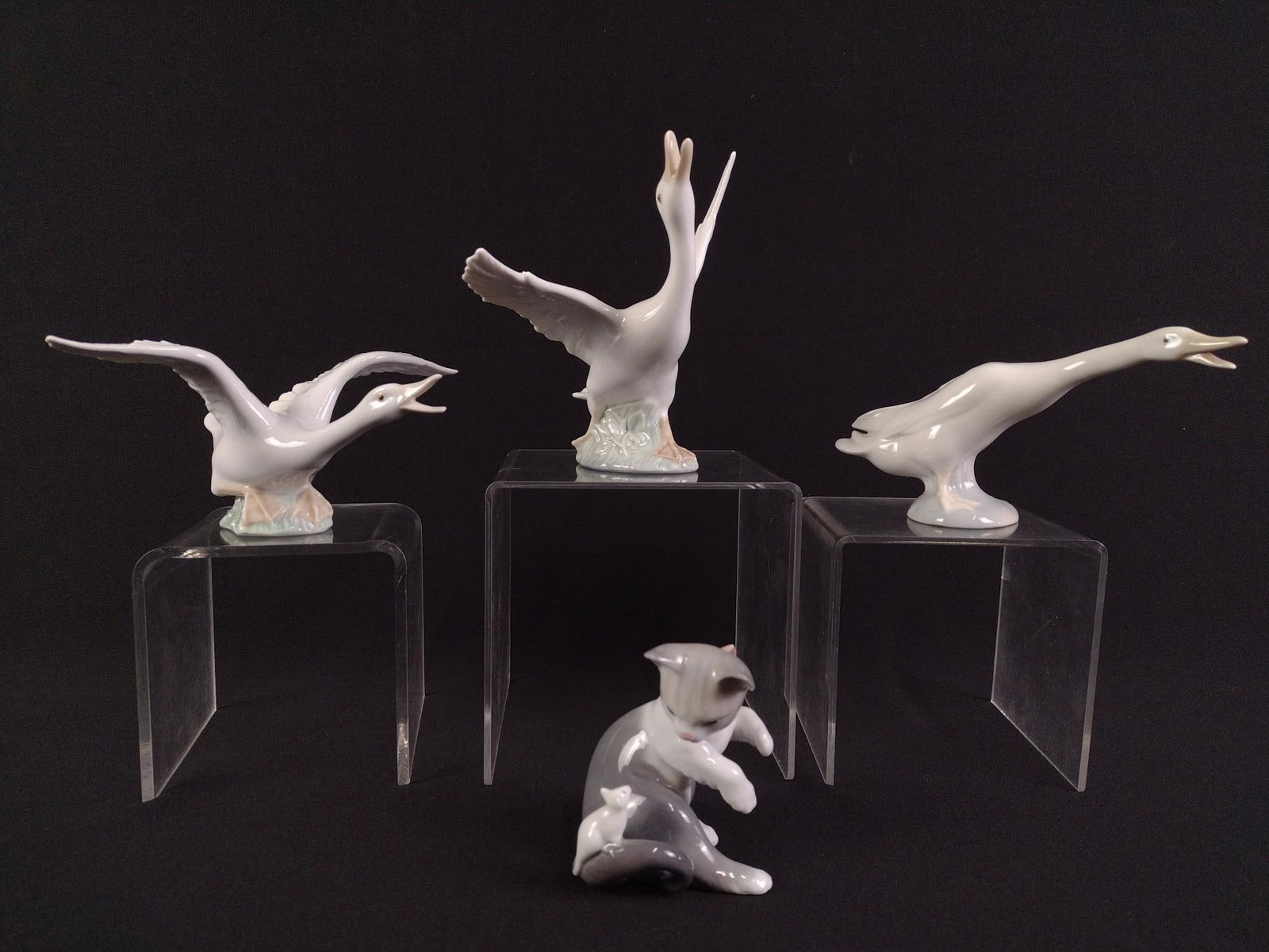 4 Lladro Animal Figurines (1 of 9)