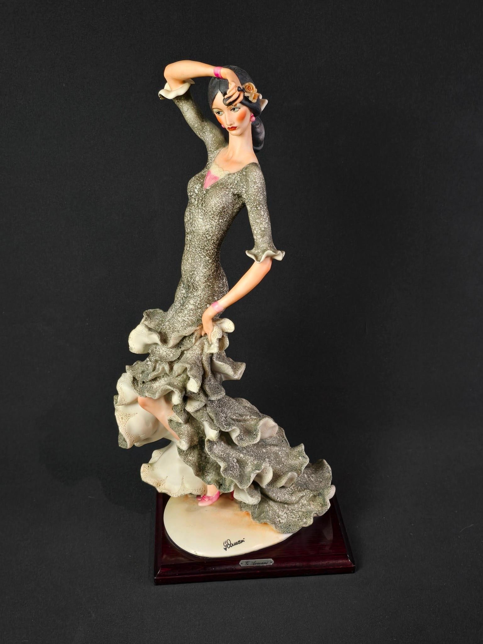 Giuseppe Armani "Flamenco Dancer" Figurine: 8-1/2" wide x 6" deep x 19" high.