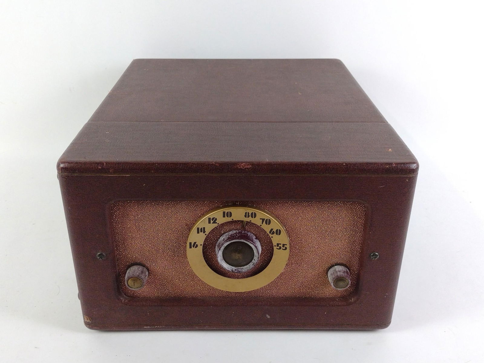 Ambassador Portable Turntable (1 of 6)