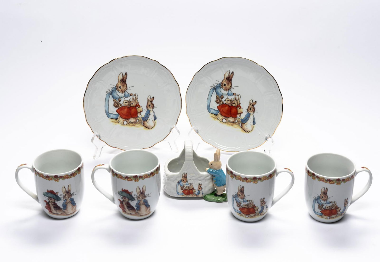 7 M.W. Reutter Peter Rabbit Porcelain Pcs. (1 of 7)